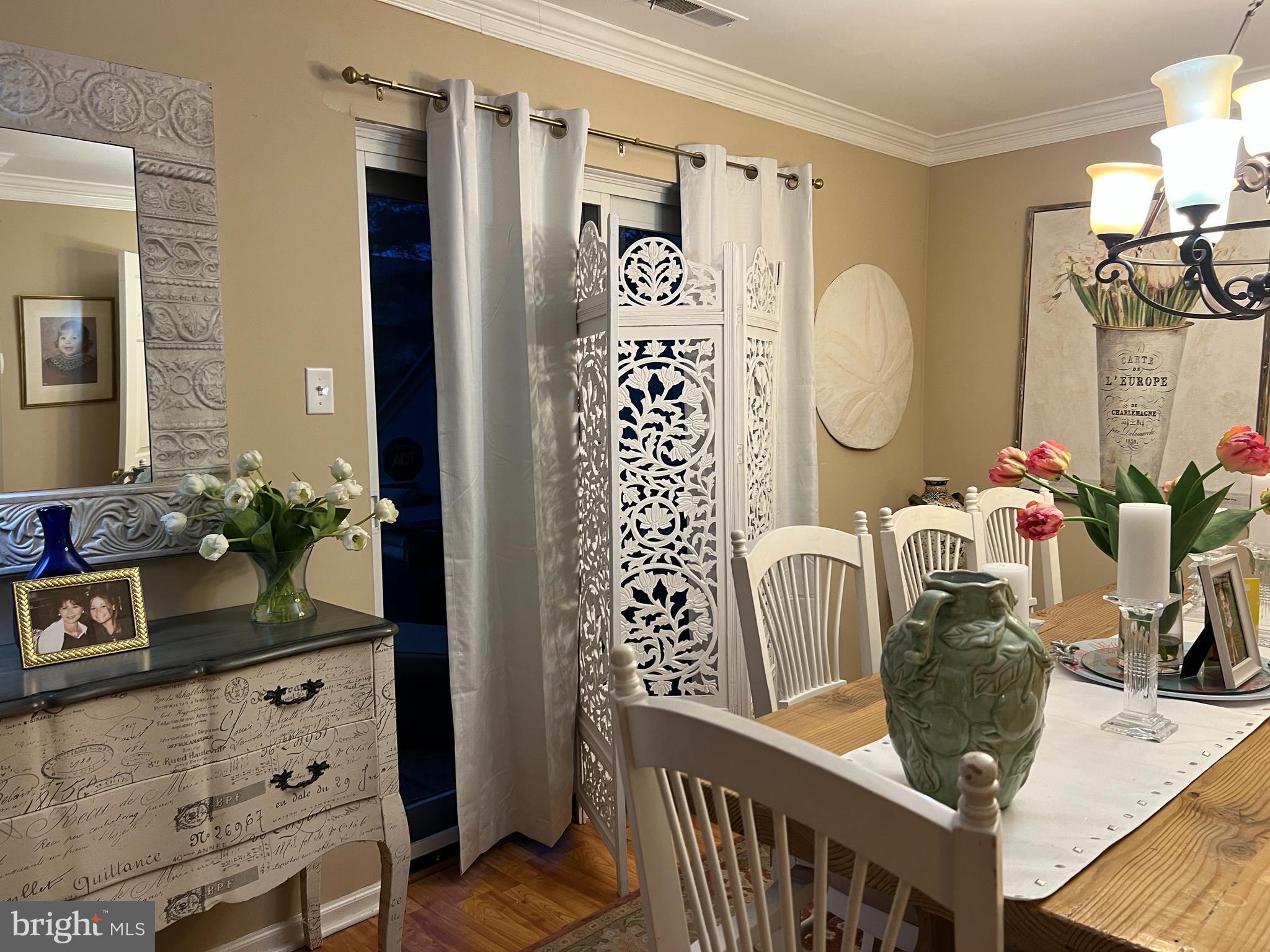 YARDLEY CORNERS - Residential