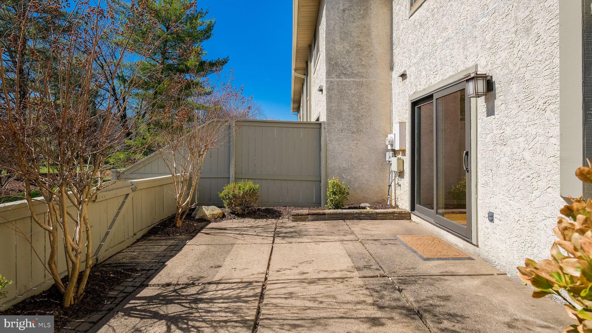 YARDLEY CORNERS - Residential