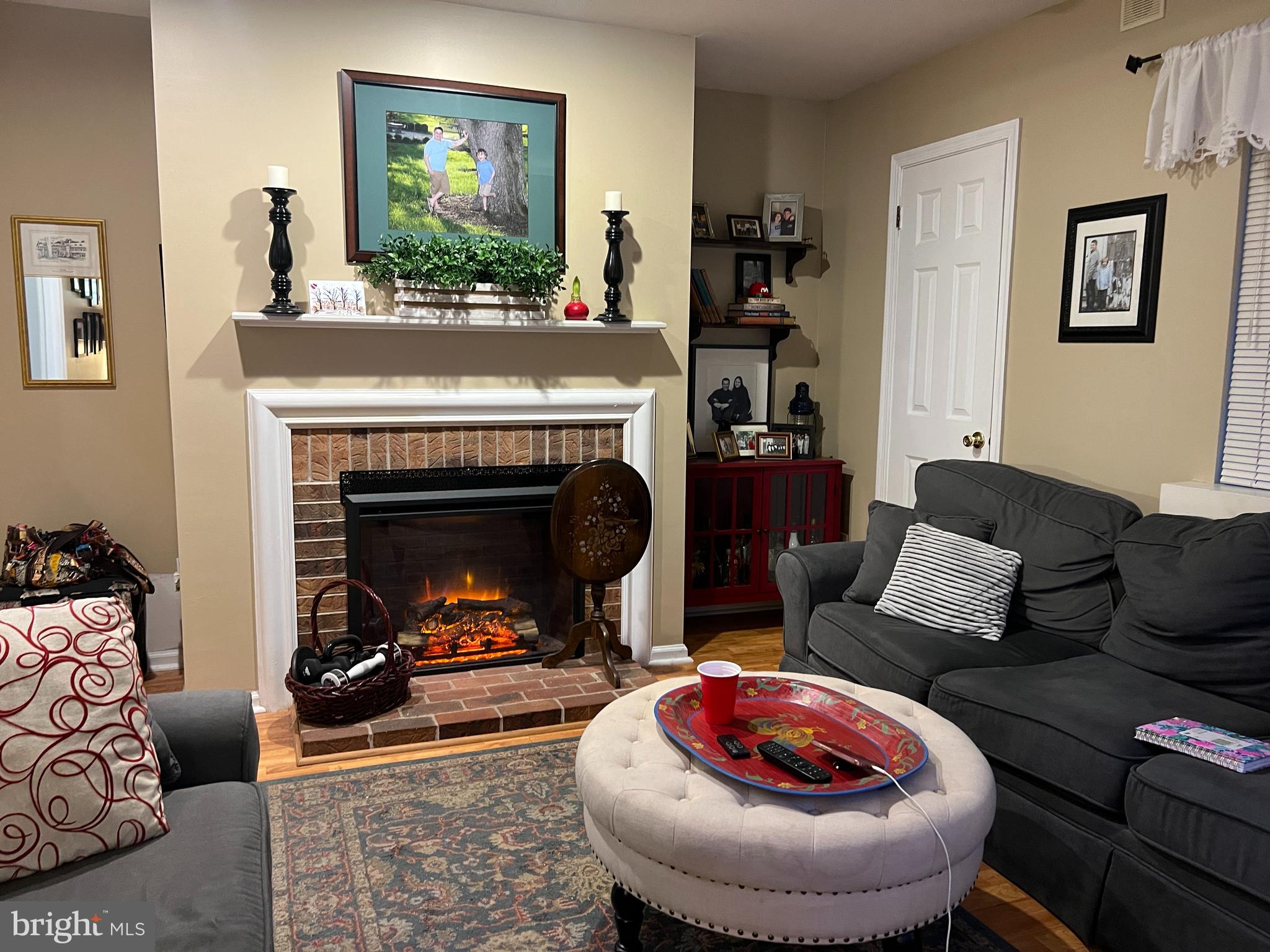 YARDLEY CORNERS - Residential