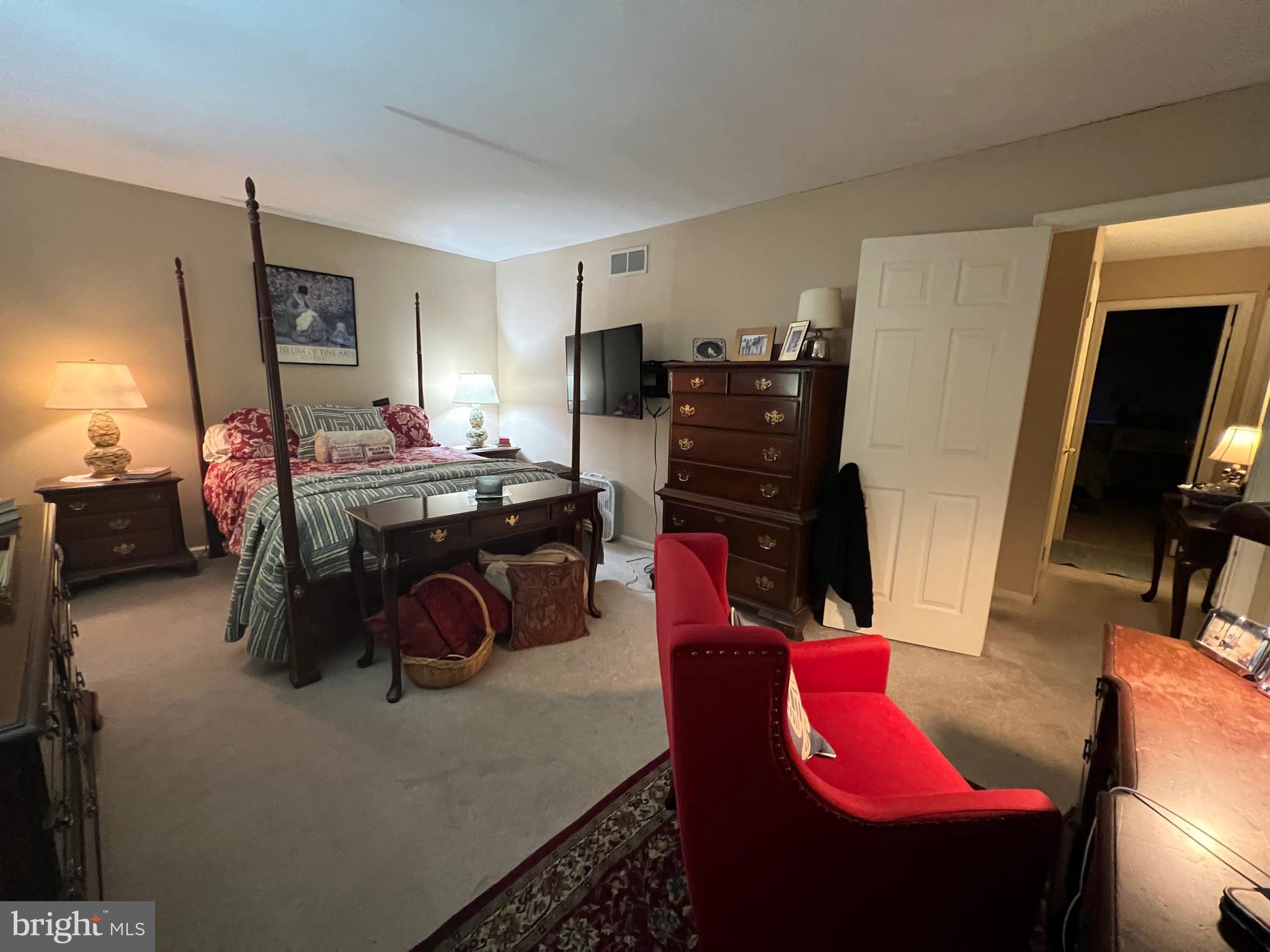 YARDLEY CORNERS - Residential