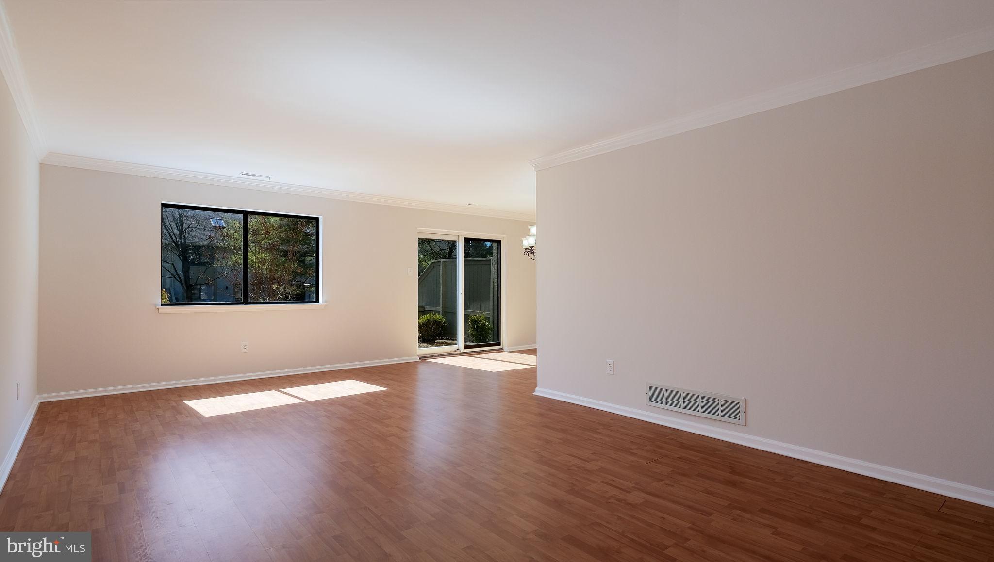 YARDLEY CORNERS - Residential