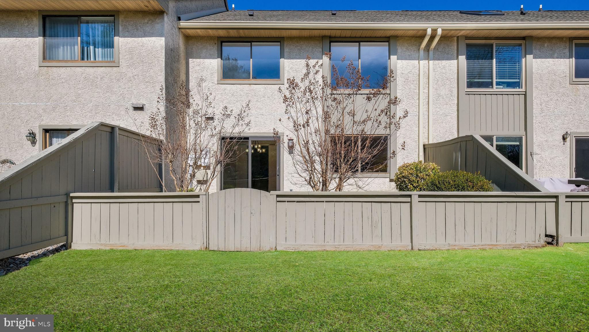 YARDLEY CORNERS - Residential