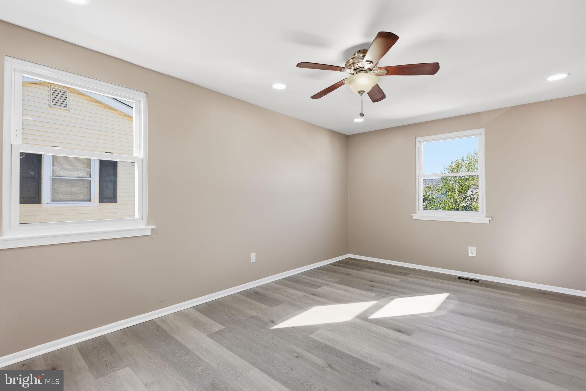 SOMERTON - Residential