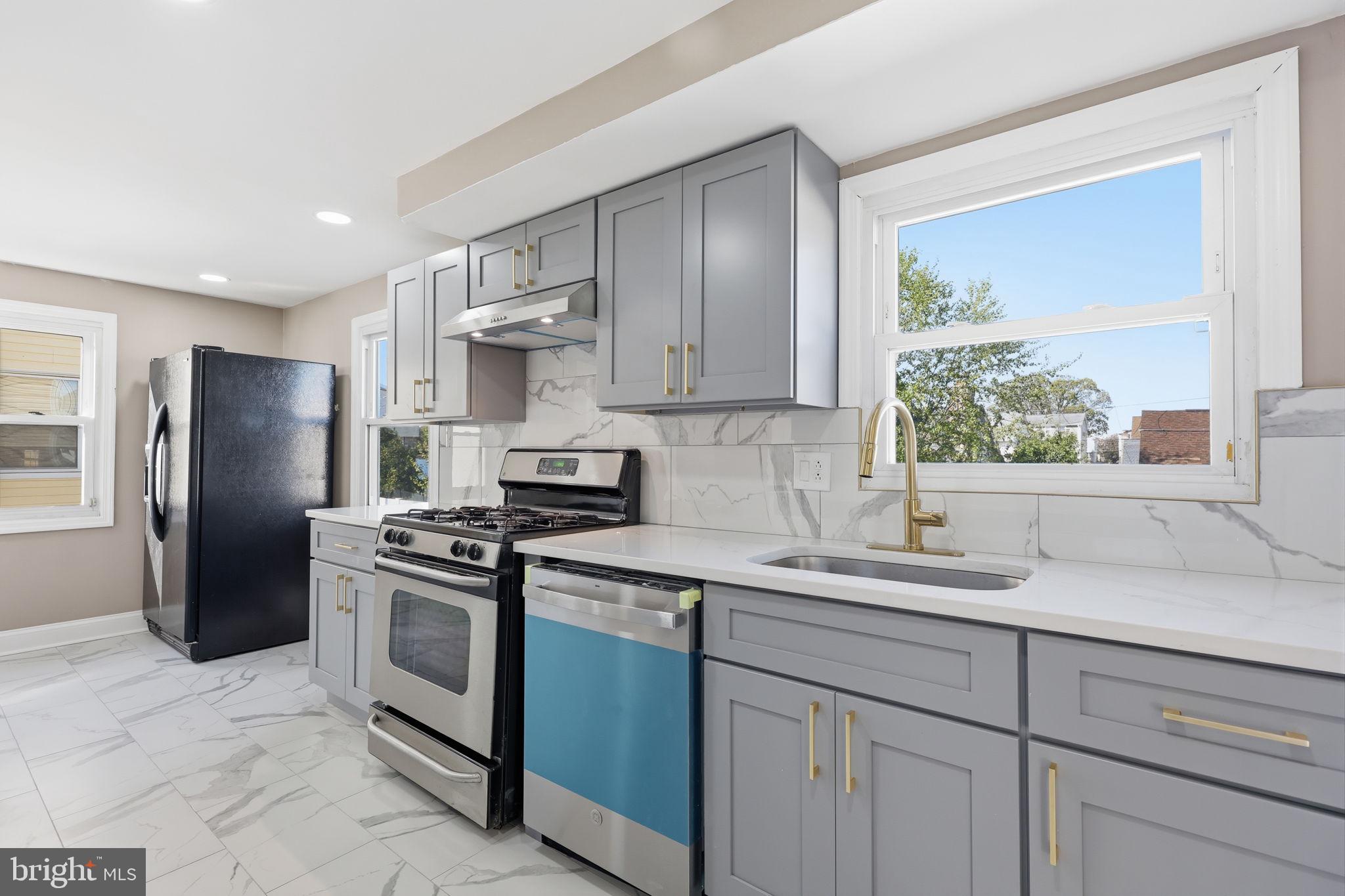 SOMERTON - Residential