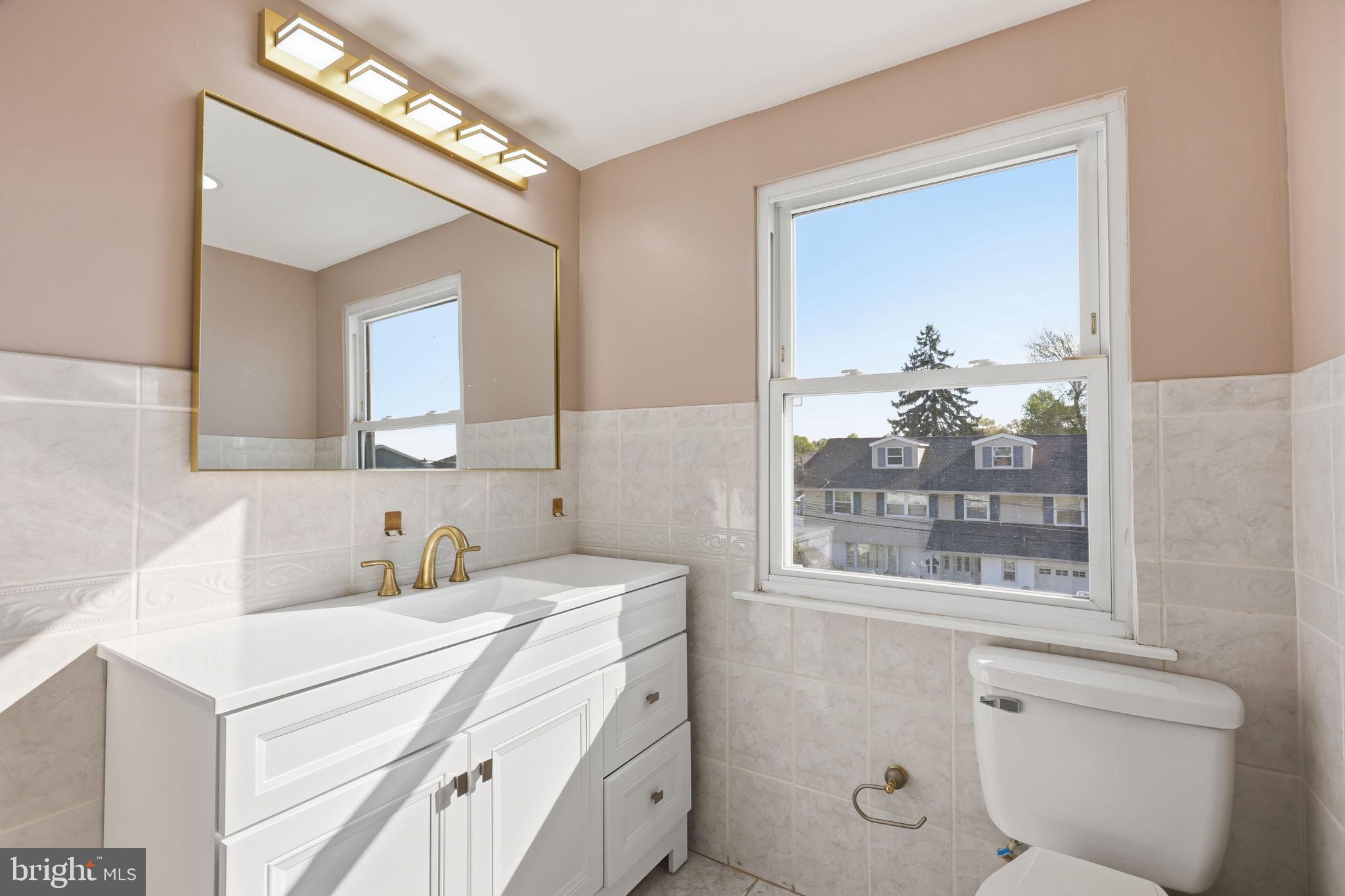 SOMERTON - Residential