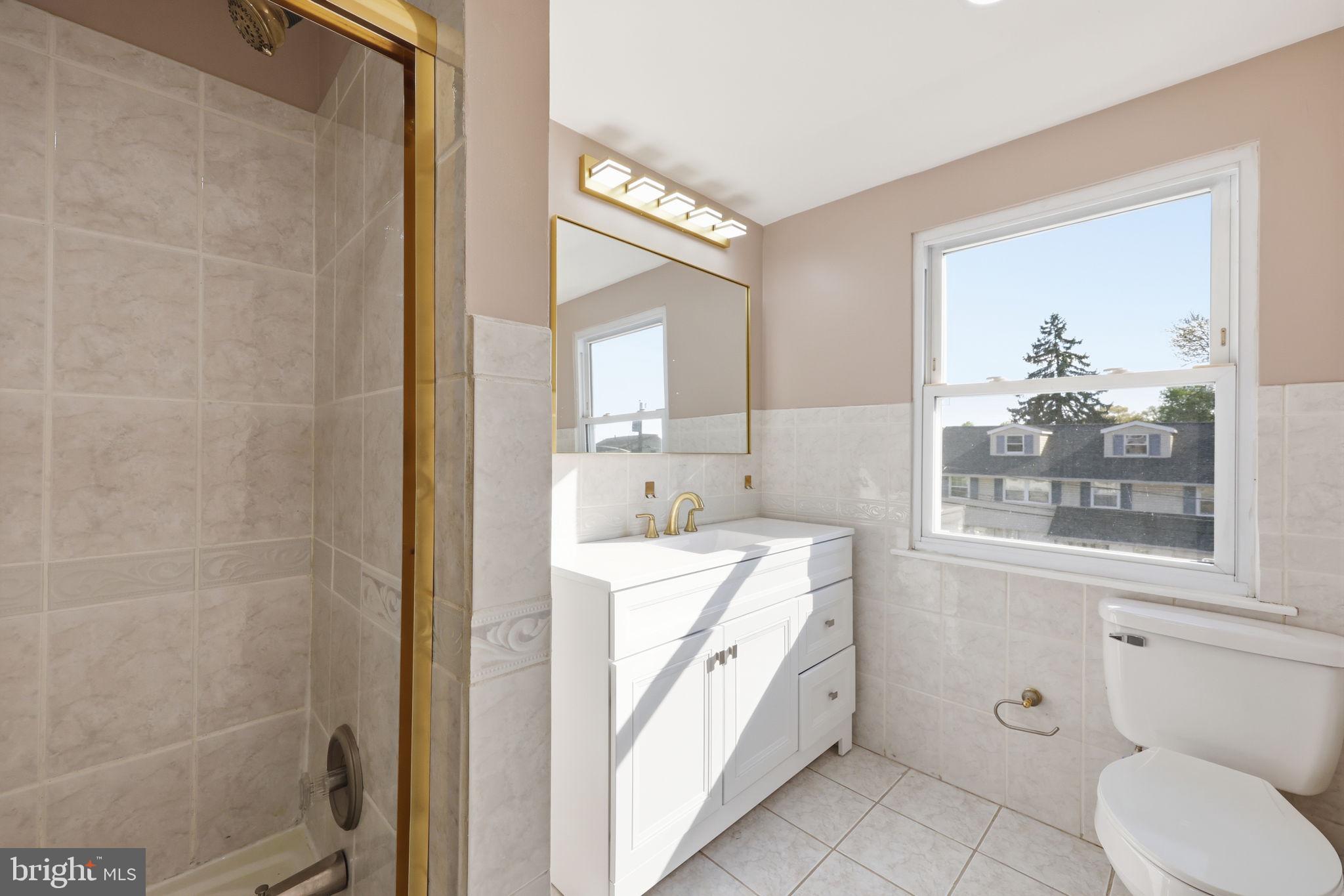 SOMERTON - Residential