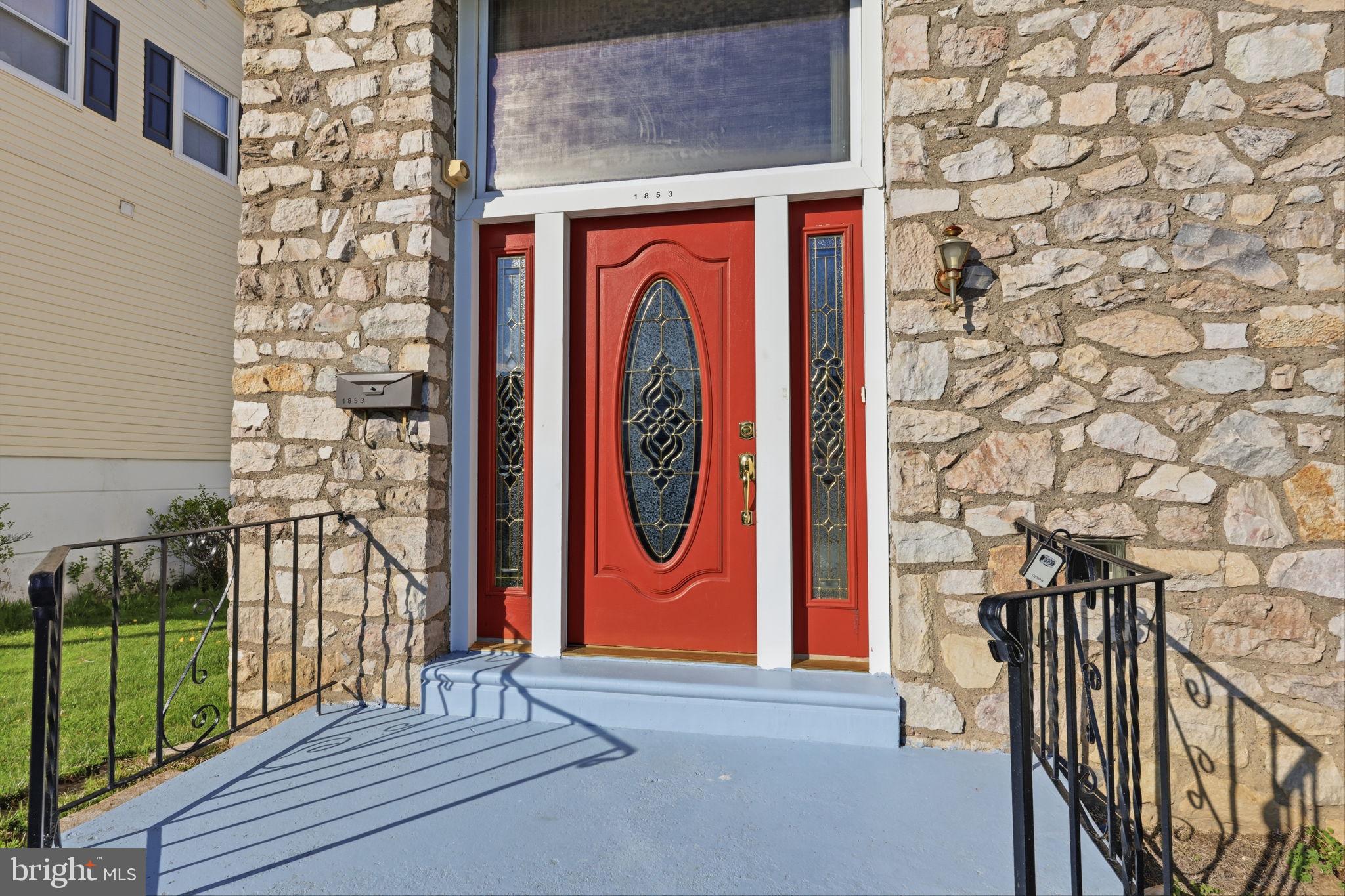 SOMERTON - Residential