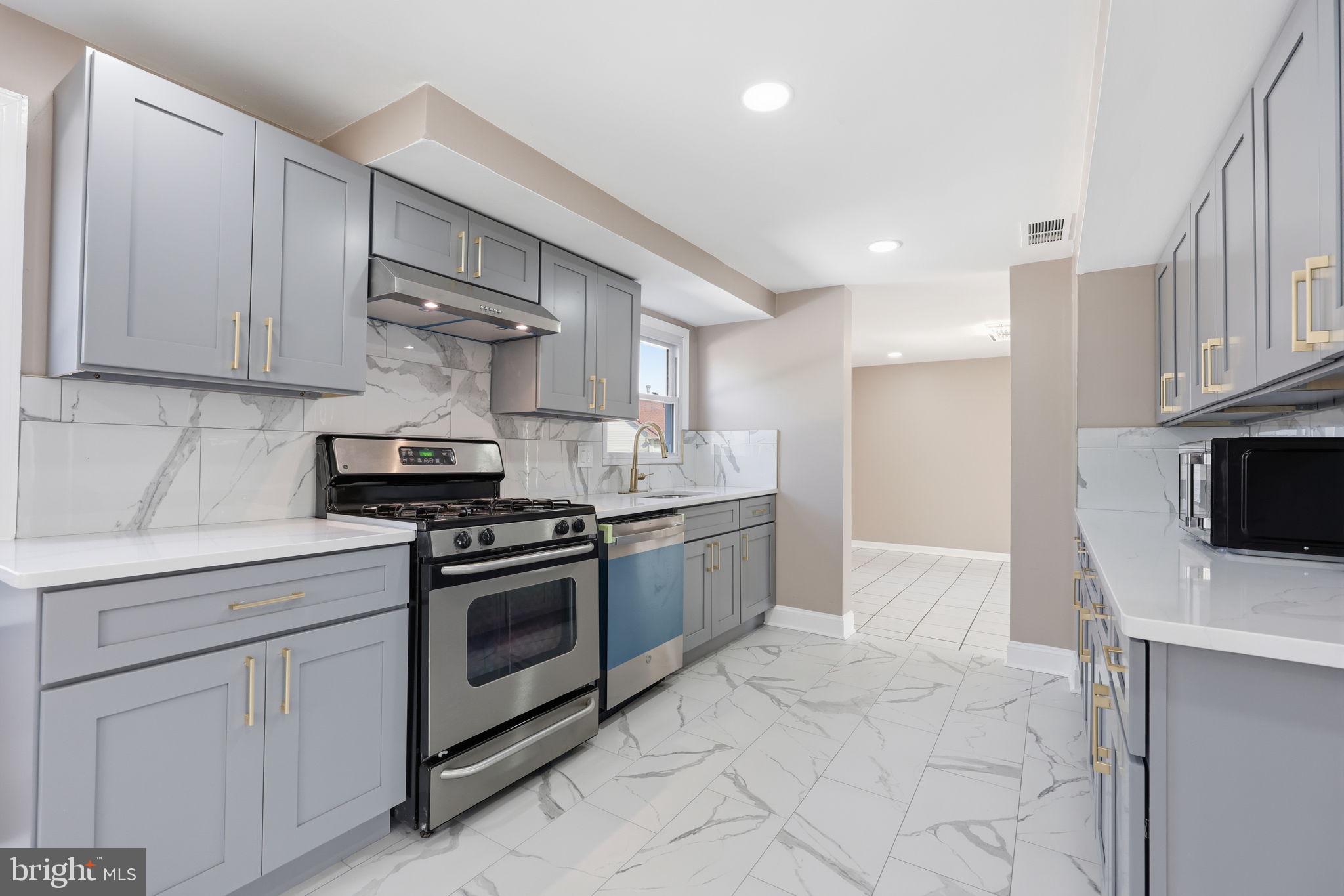 SOMERTON - Residential