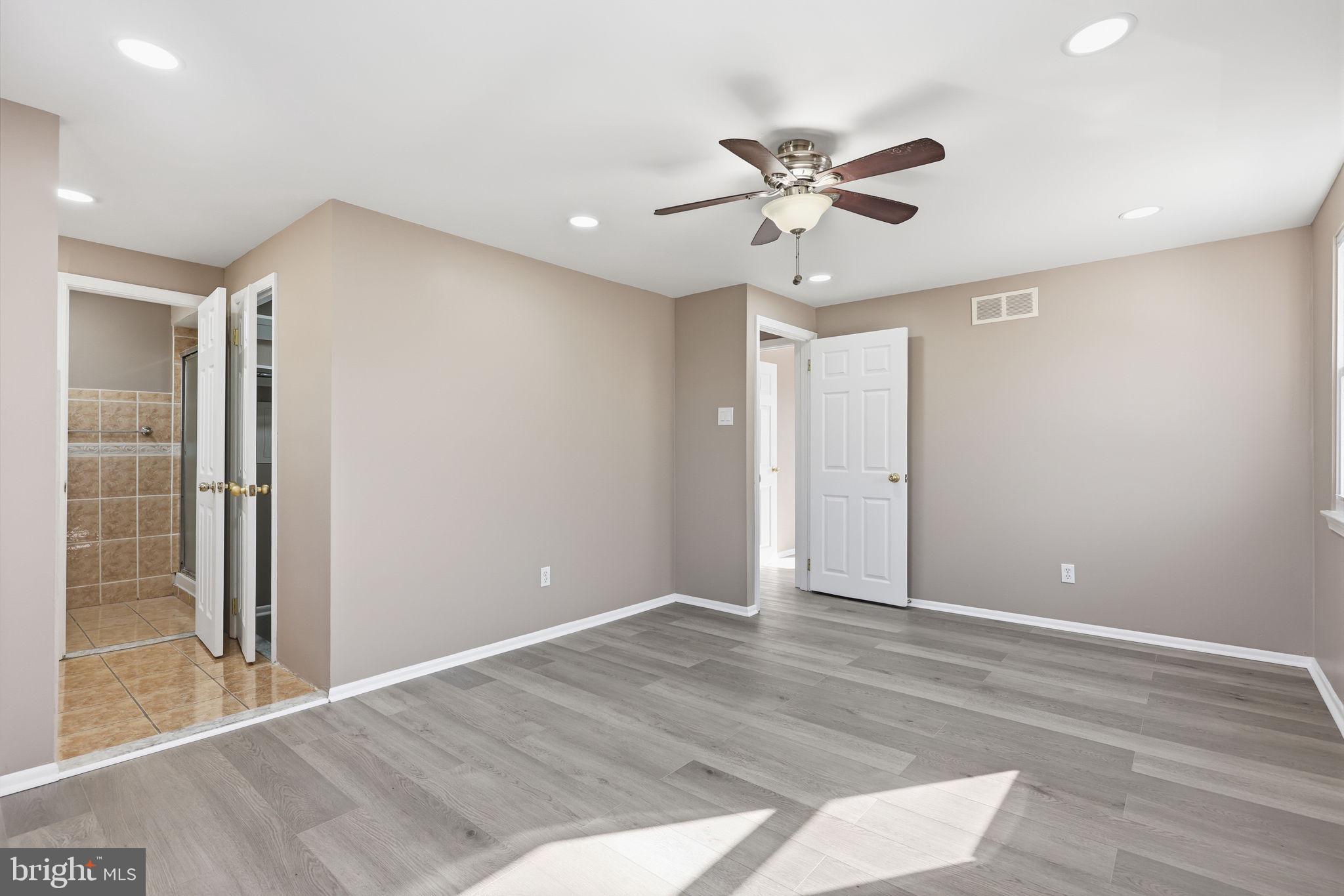 SOMERTON - Residential