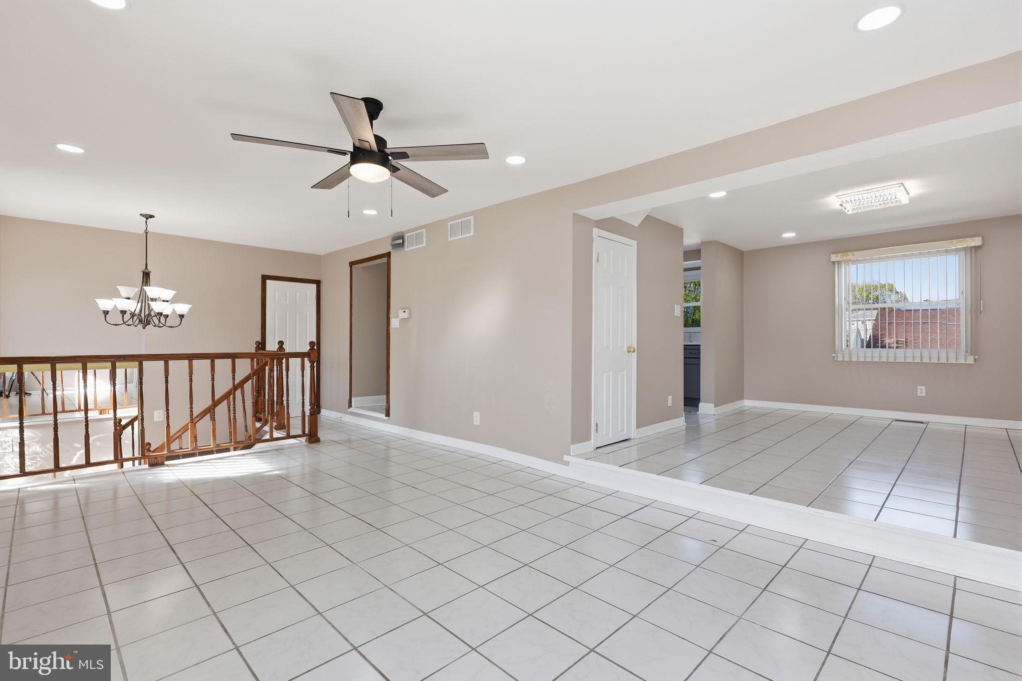 SOMERTON - Residential