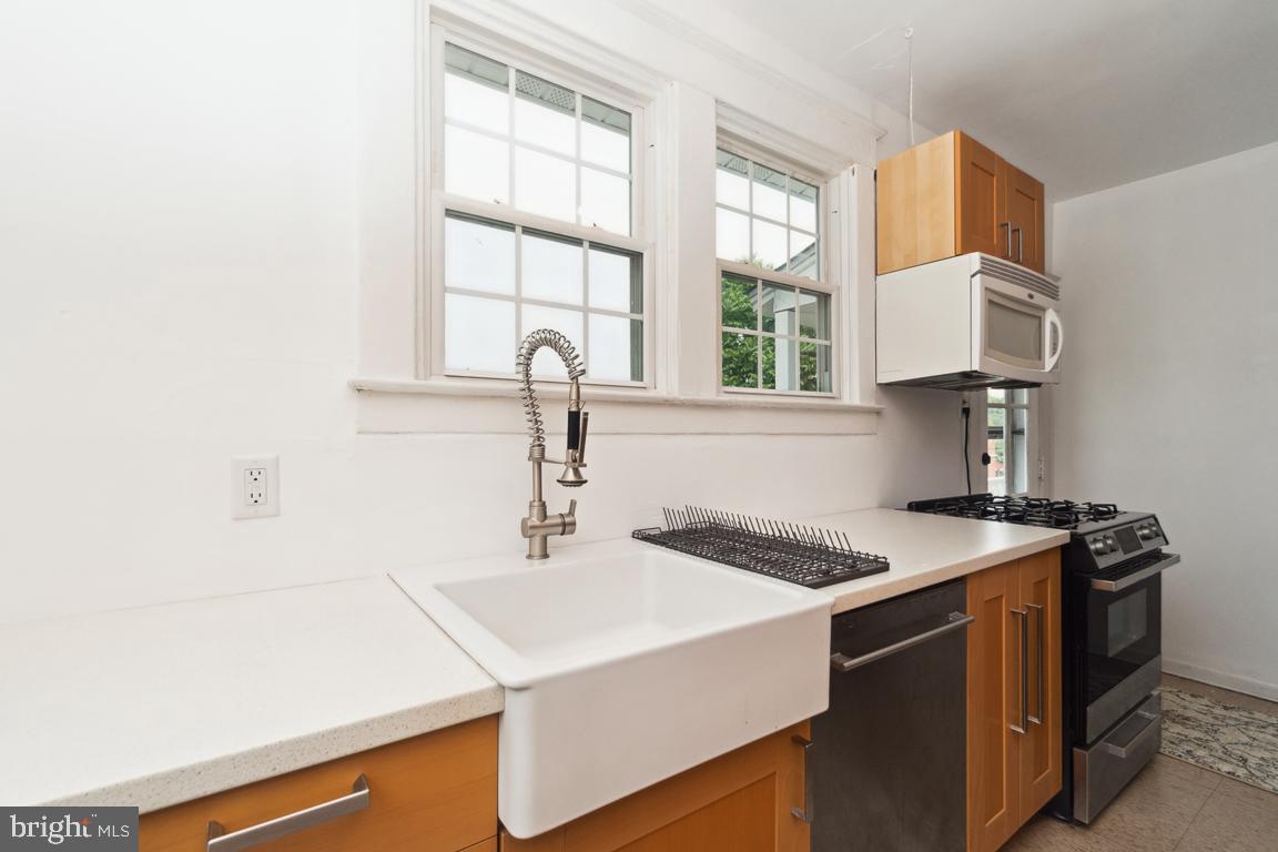 PARKVILLE - Residential Income