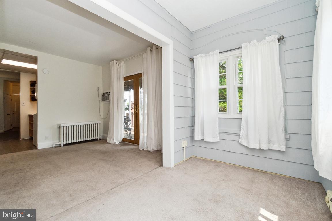 PARKVILLE - Residential Income