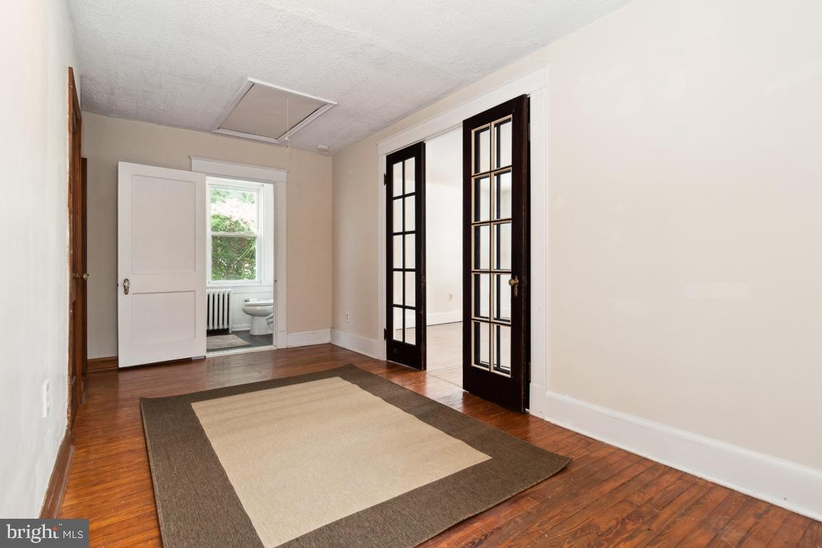 PARKVILLE - Residential Income