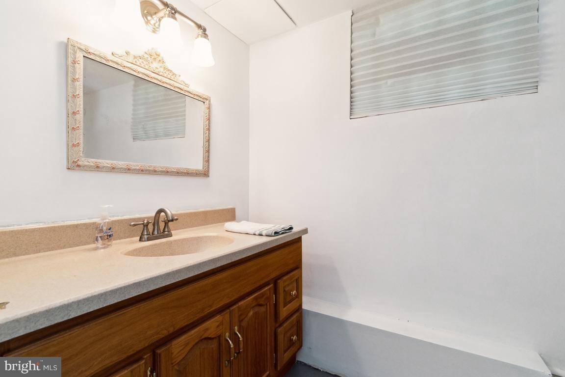 PARKVILLE - Residential Income