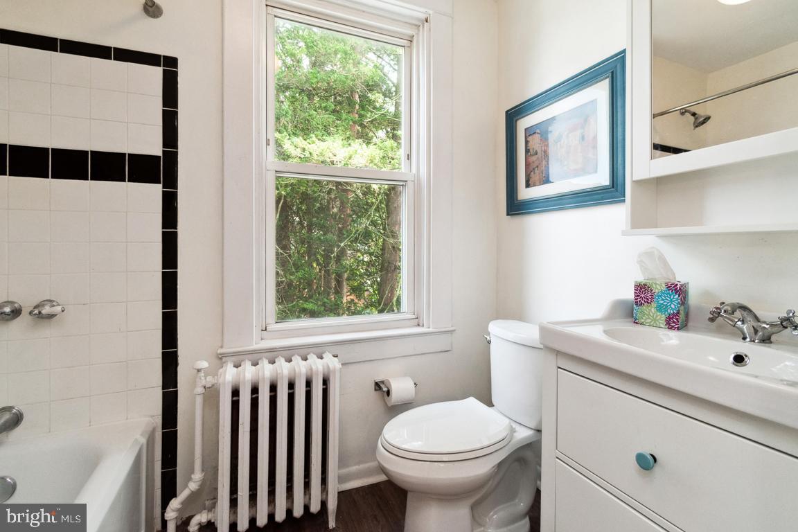 PARKVILLE - Residential Income