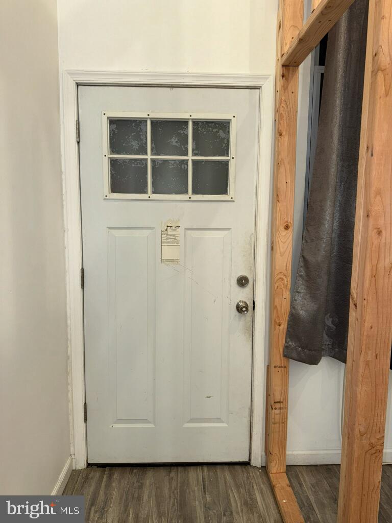 ELMWOOD PARK - Commercial Sale