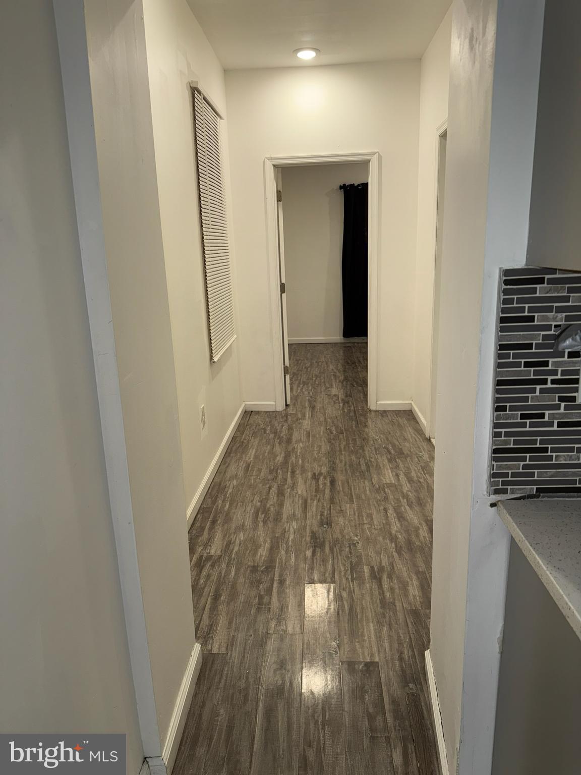 ELMWOOD PARK - Commercial Sale