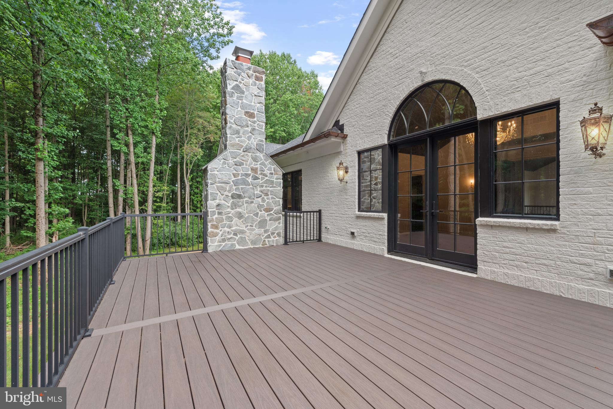 AINSLEY FOREST - Residential