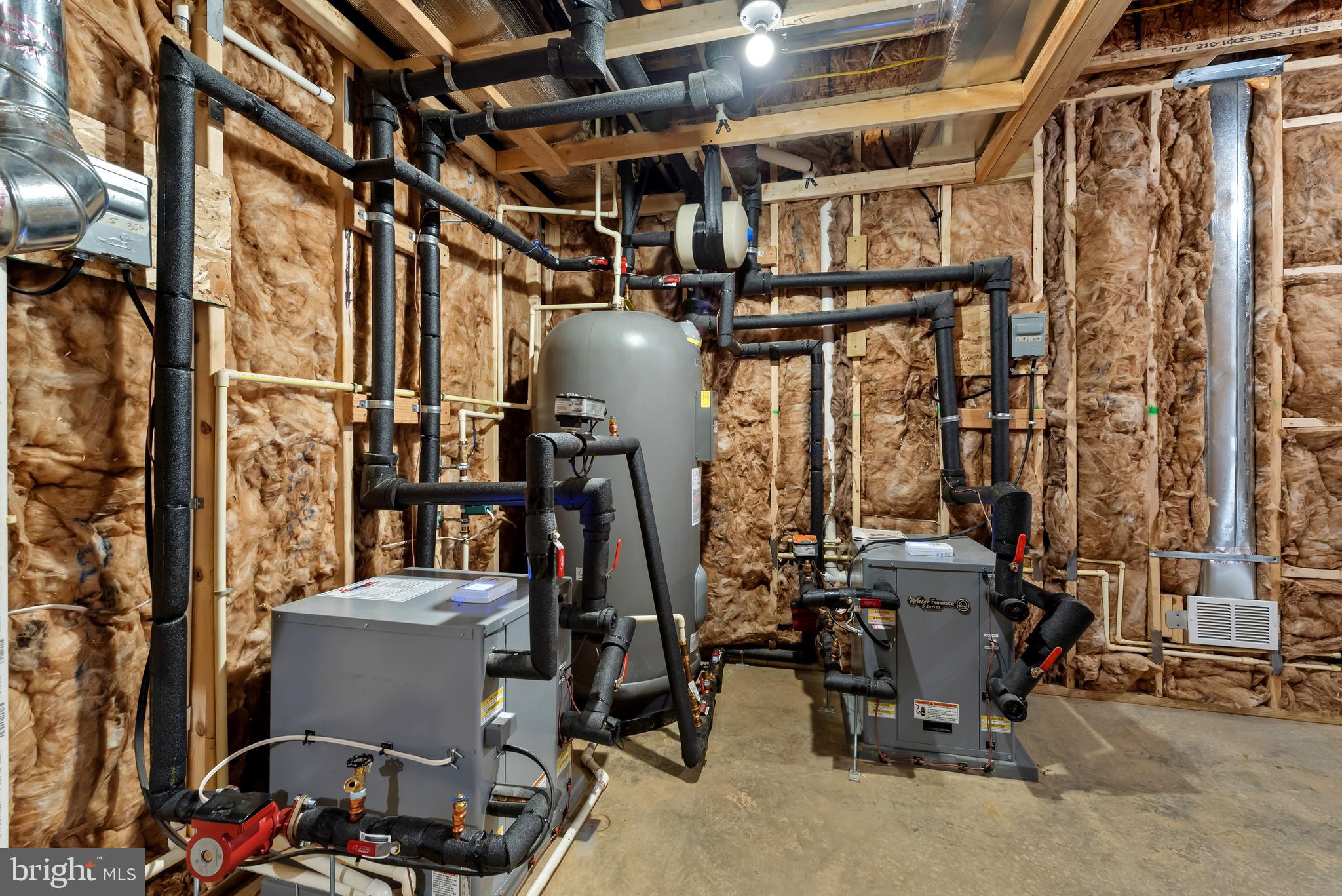 AINSLEY FOREST - Residential