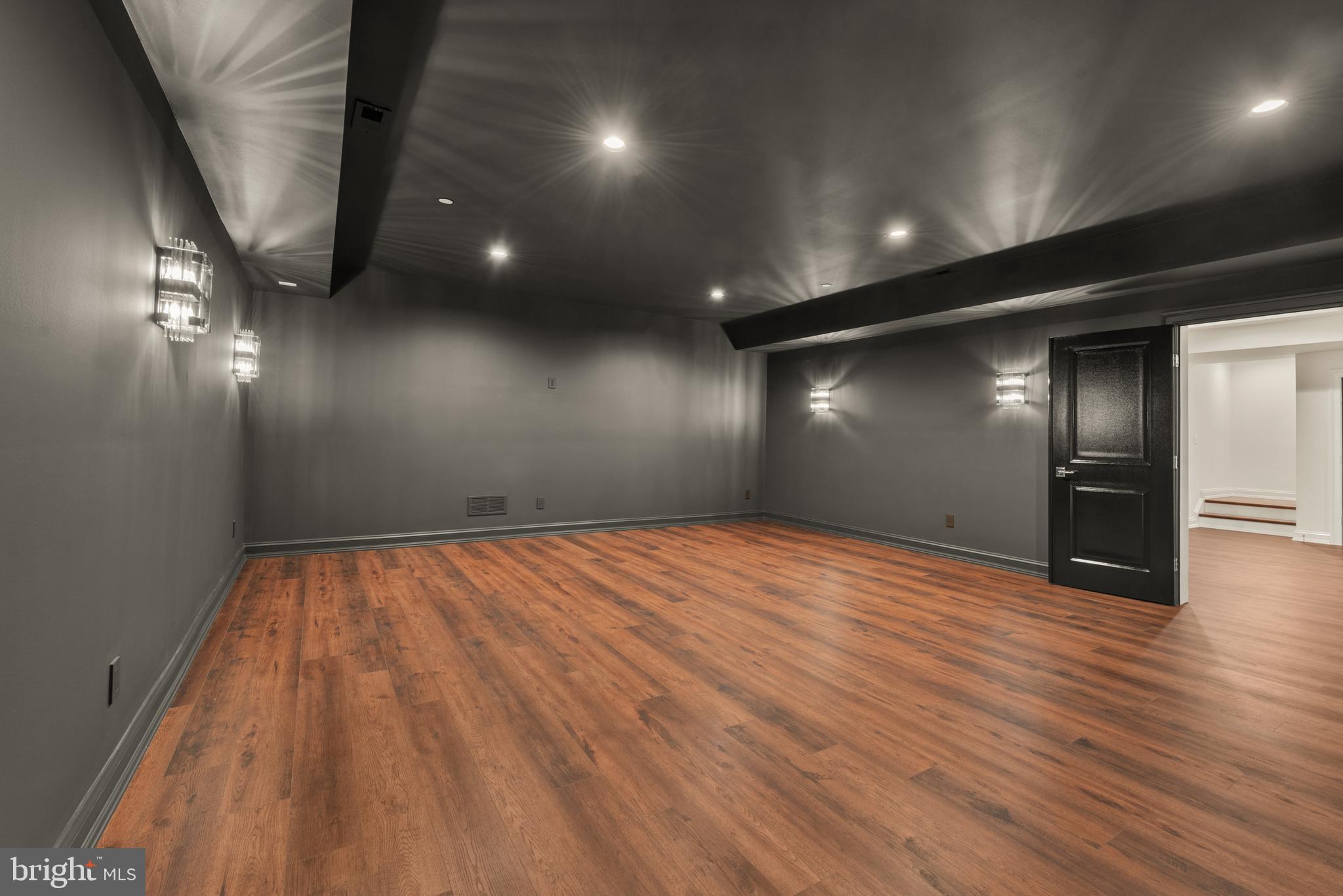 AINSLEY FOREST - Residential