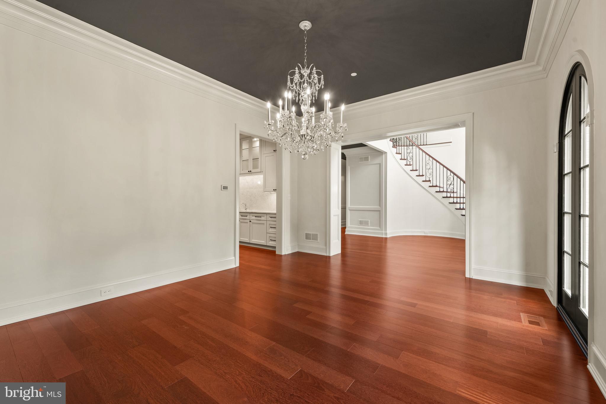 AINSLEY FOREST - Residential