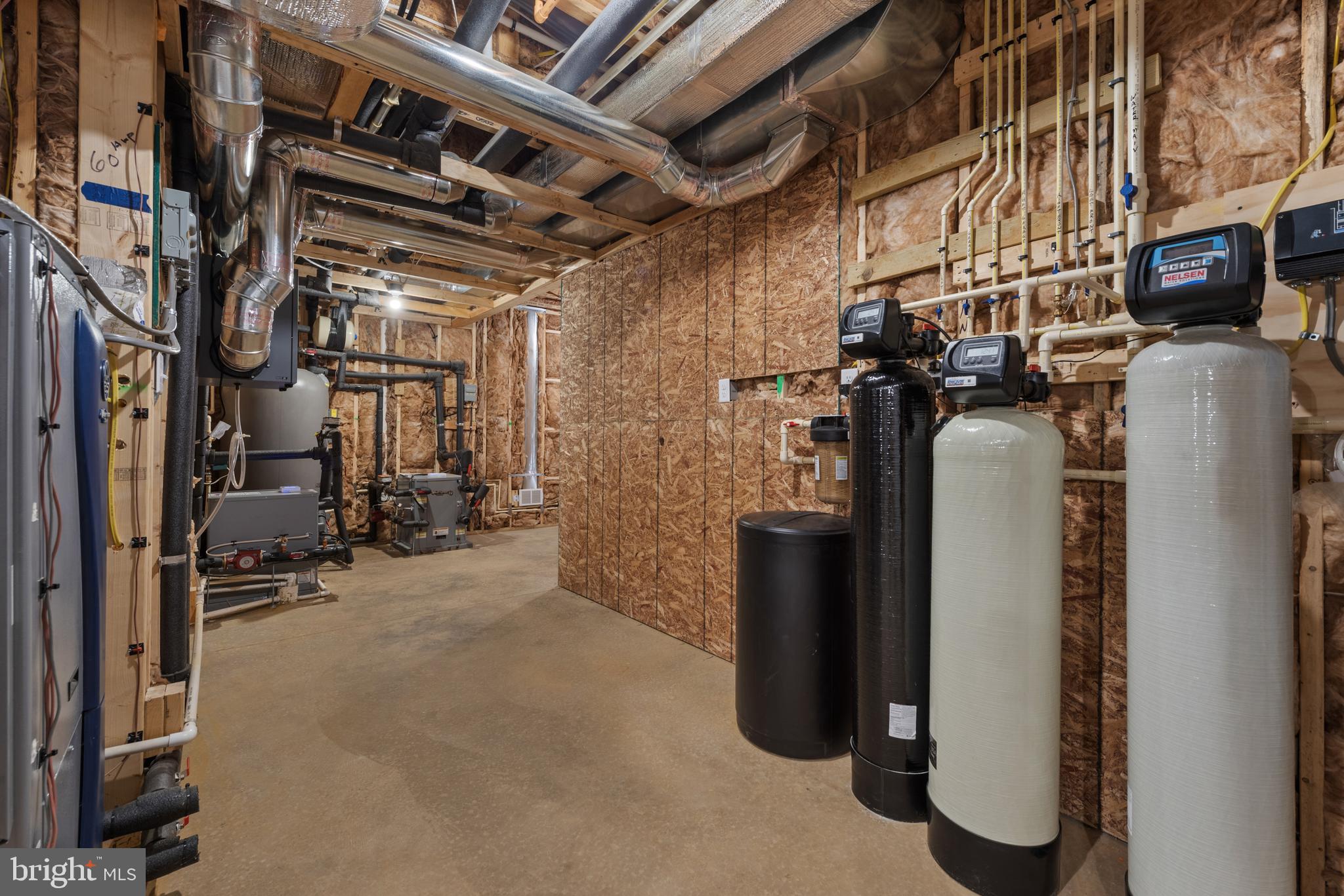 AINSLEY FOREST - Residential