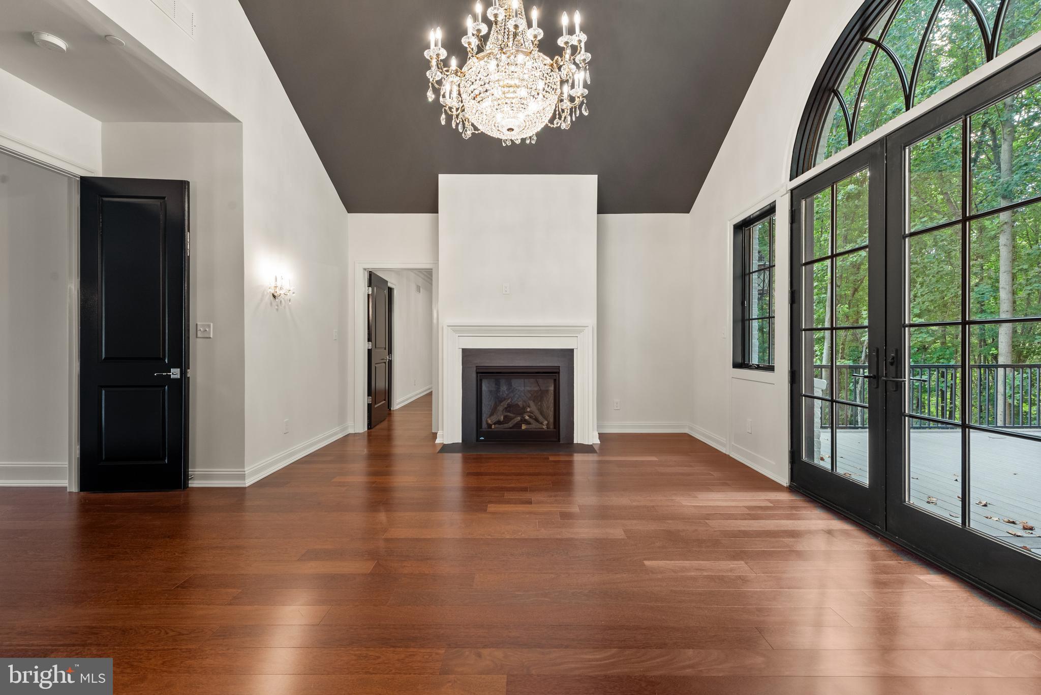 AINSLEY FOREST - Residential