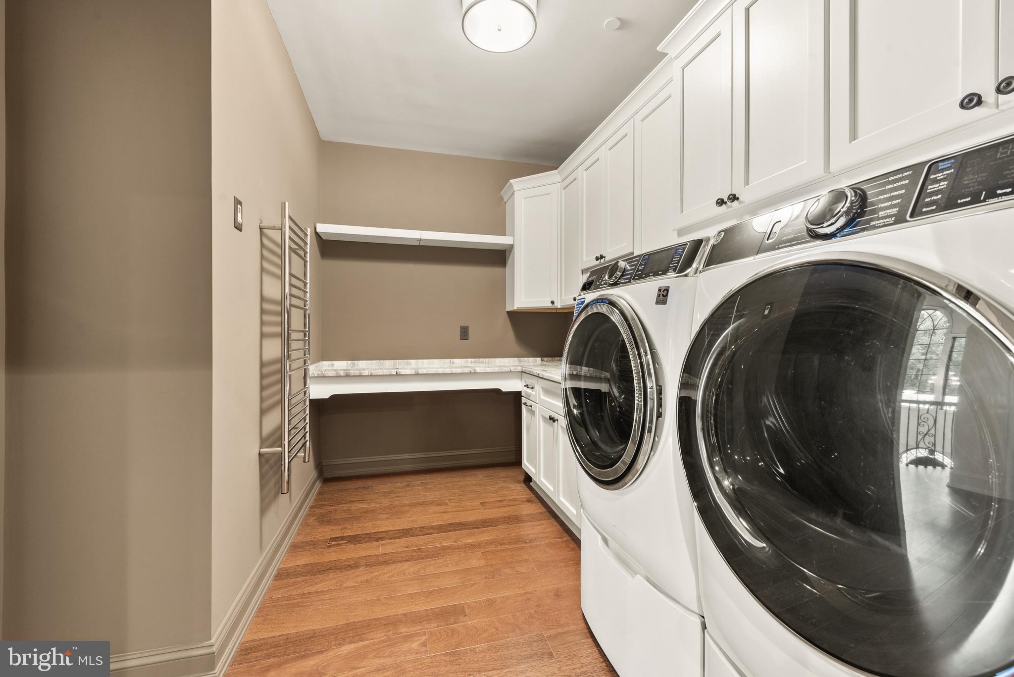 AINSLEY FOREST - Residential