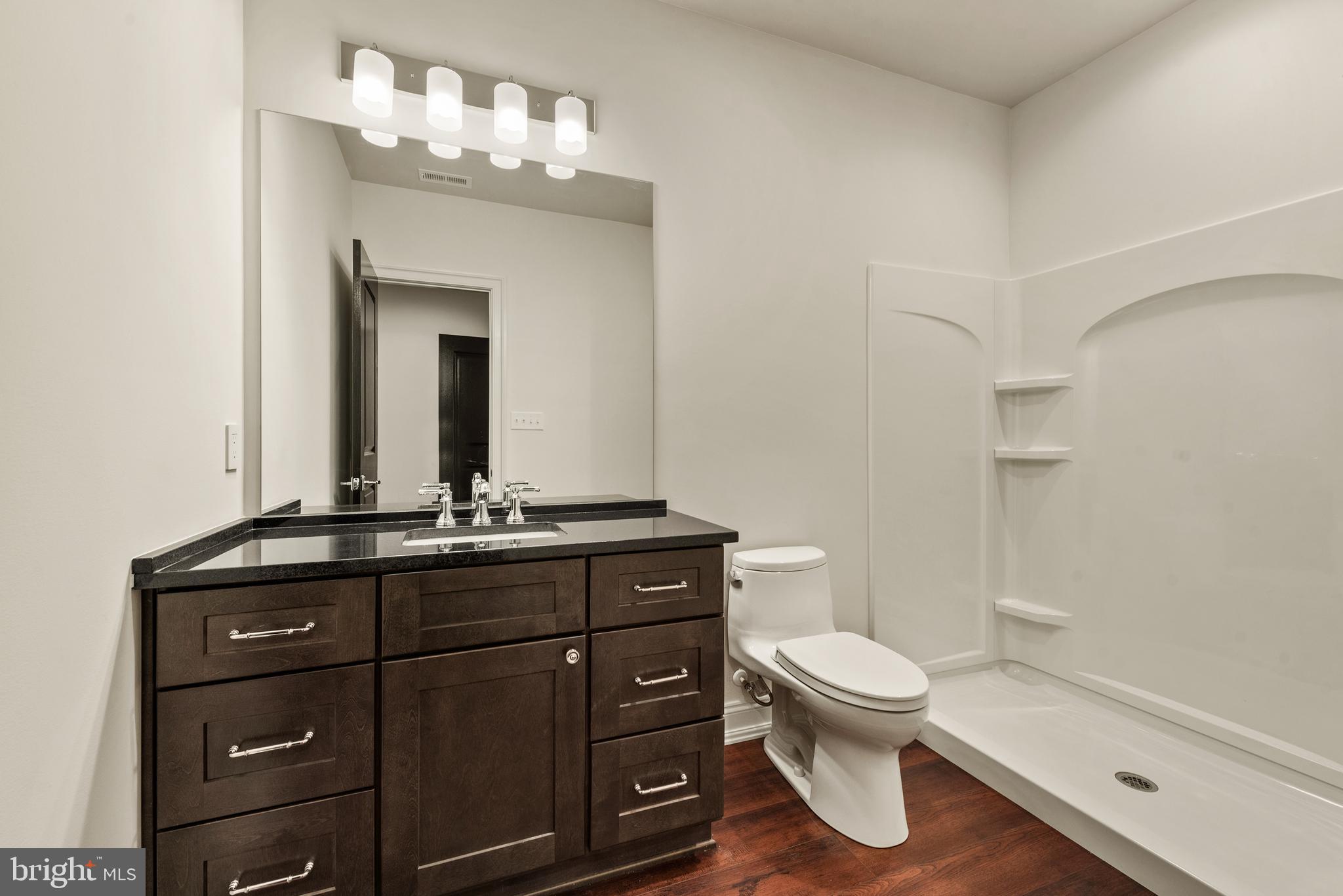 AINSLEY FOREST - Residential