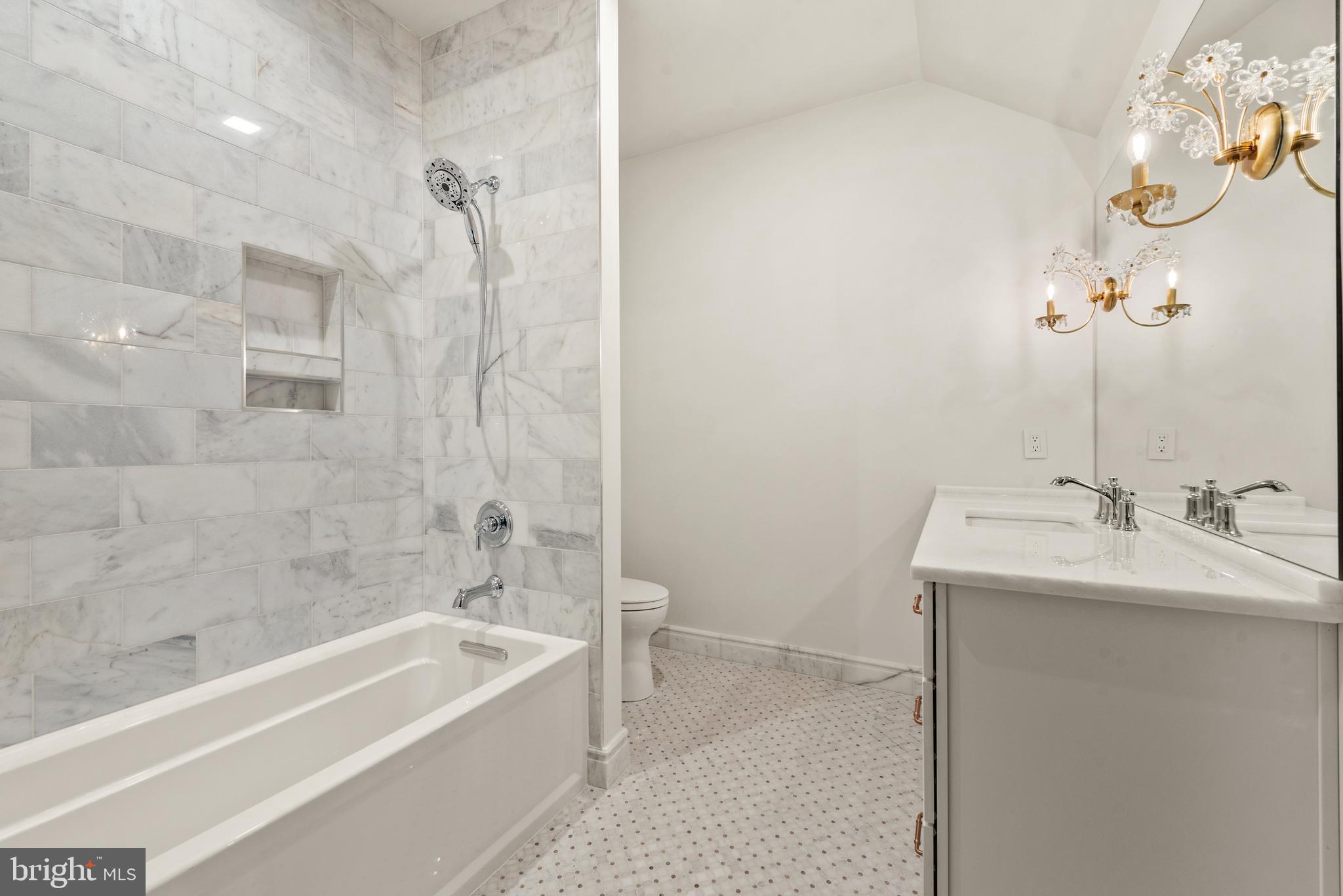 AINSLEY FOREST - Residential