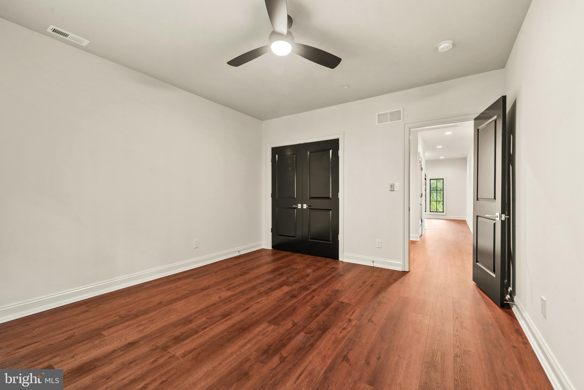 AINSLEY FOREST - Residential