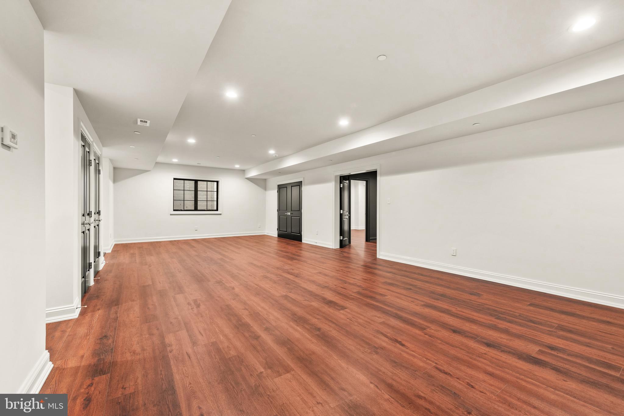 AINSLEY FOREST - Residential