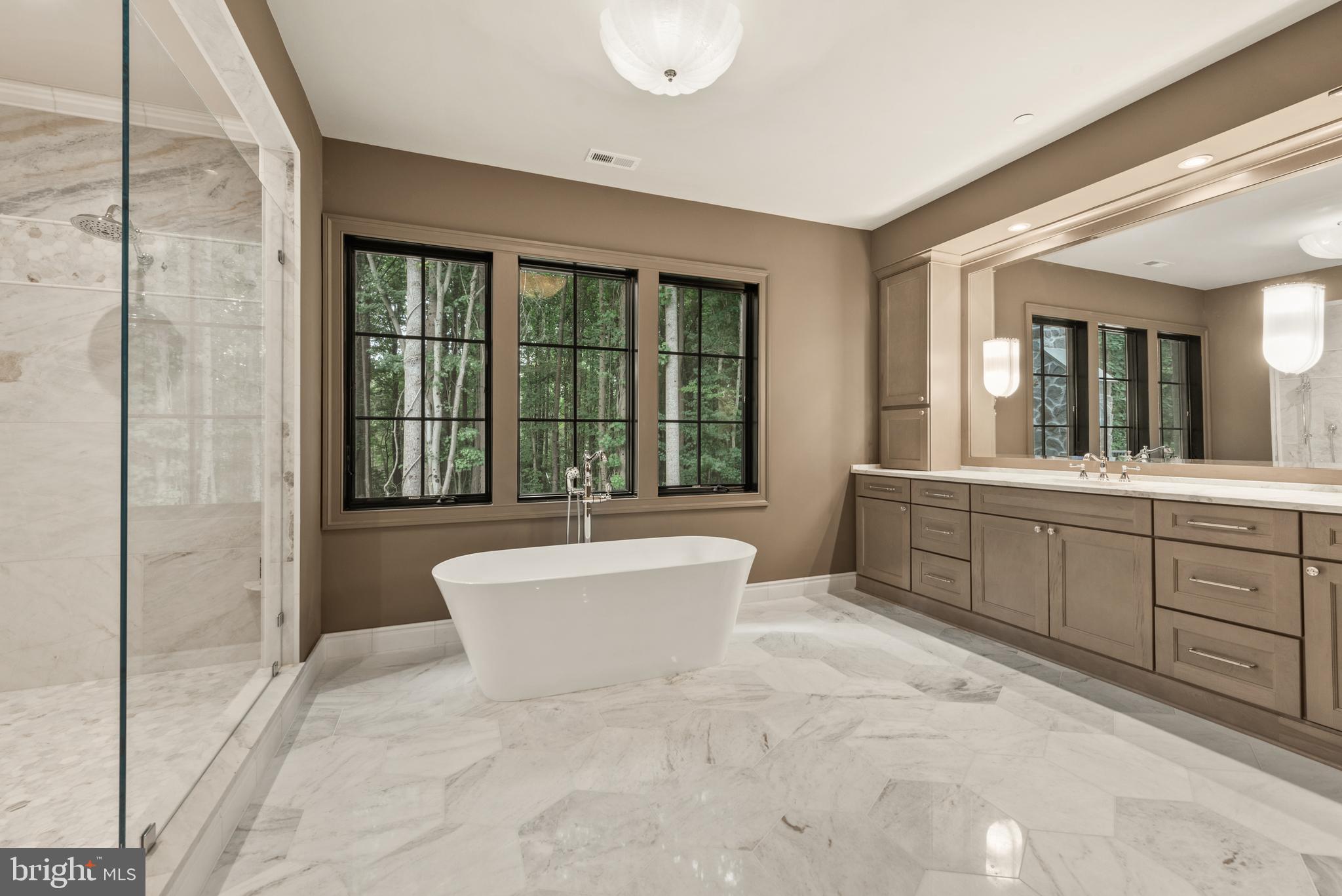 AINSLEY FOREST - Residential