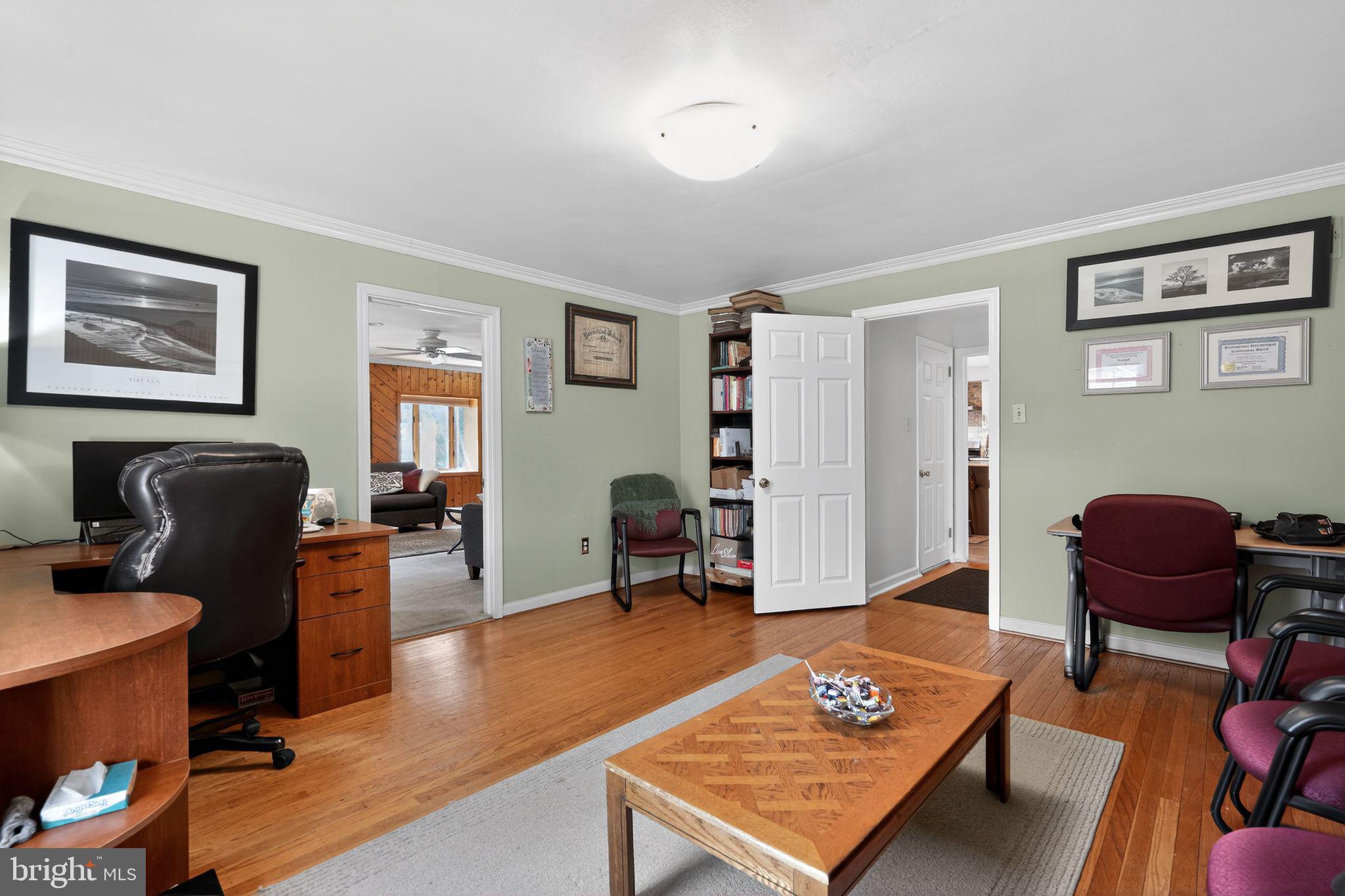 JENKINTOWN - Residential