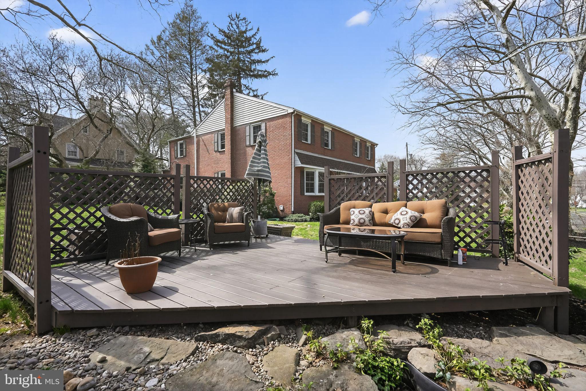 JENKINTOWN - Residential