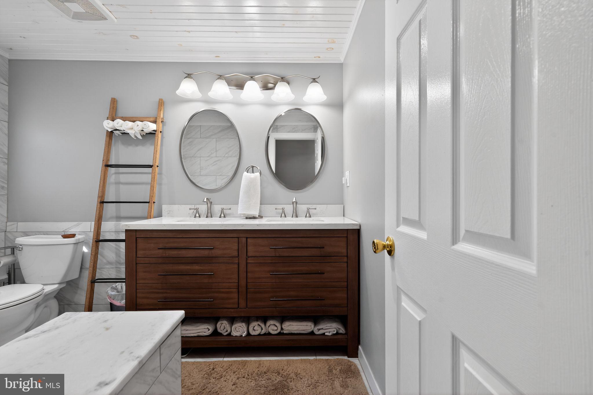 JENKINTOWN - Residential