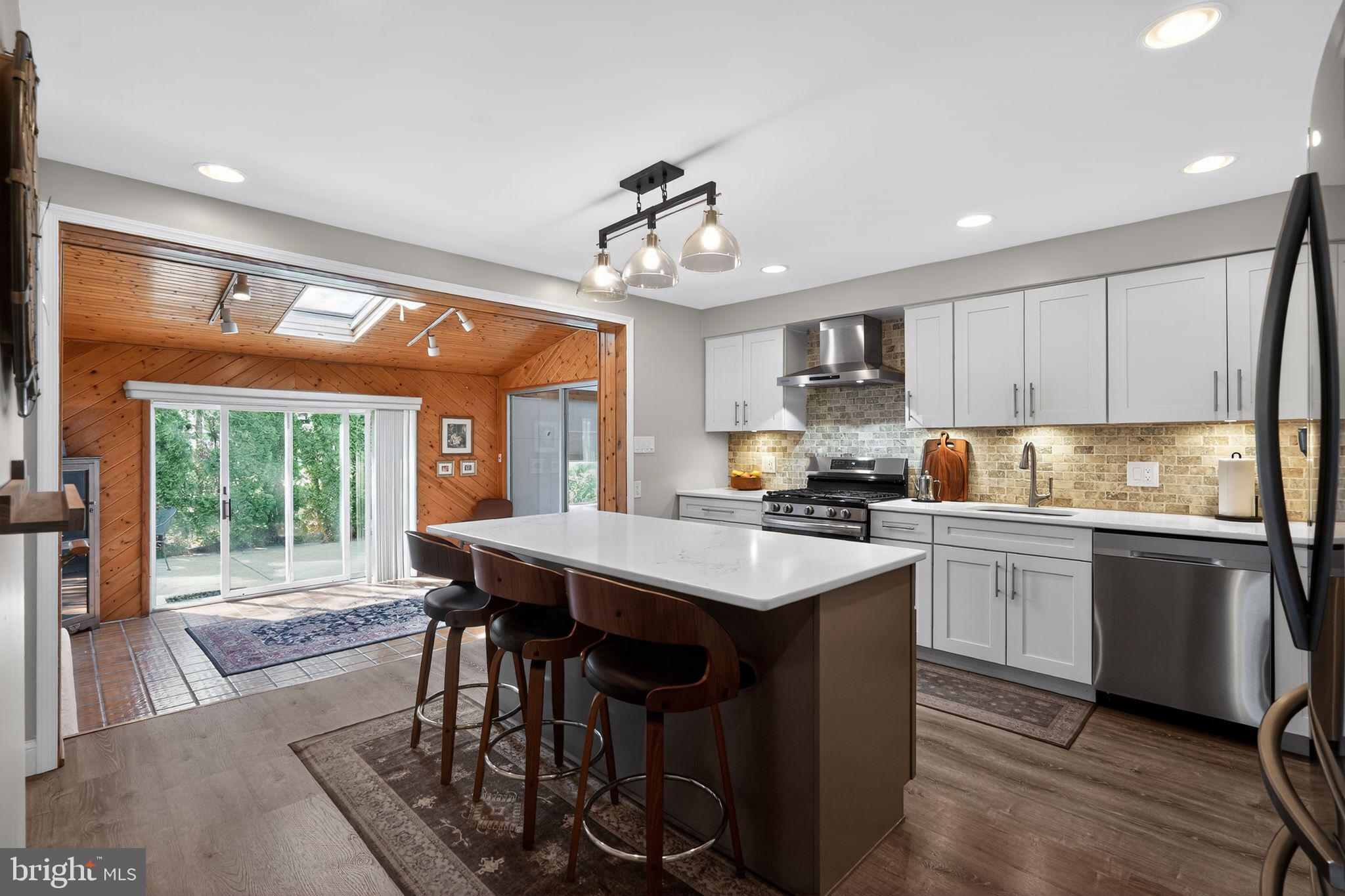 JENKINTOWN - Residential