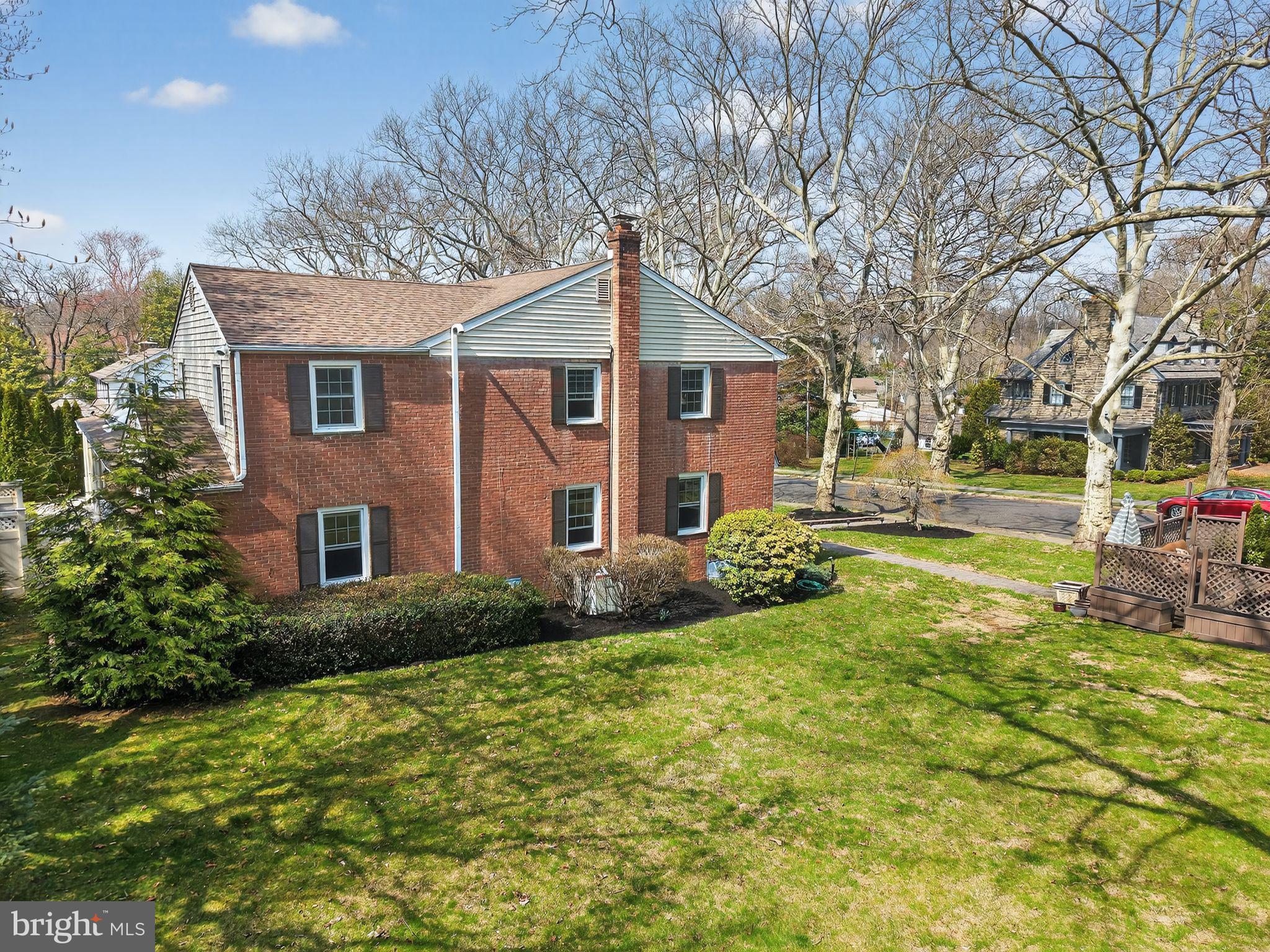 JENKINTOWN - Residential