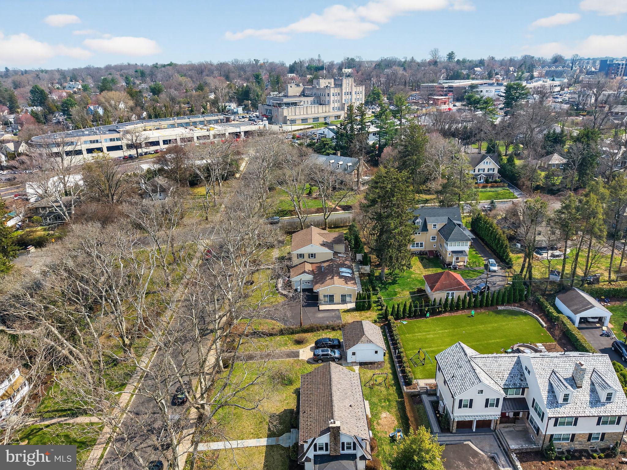 JENKINTOWN - Residential