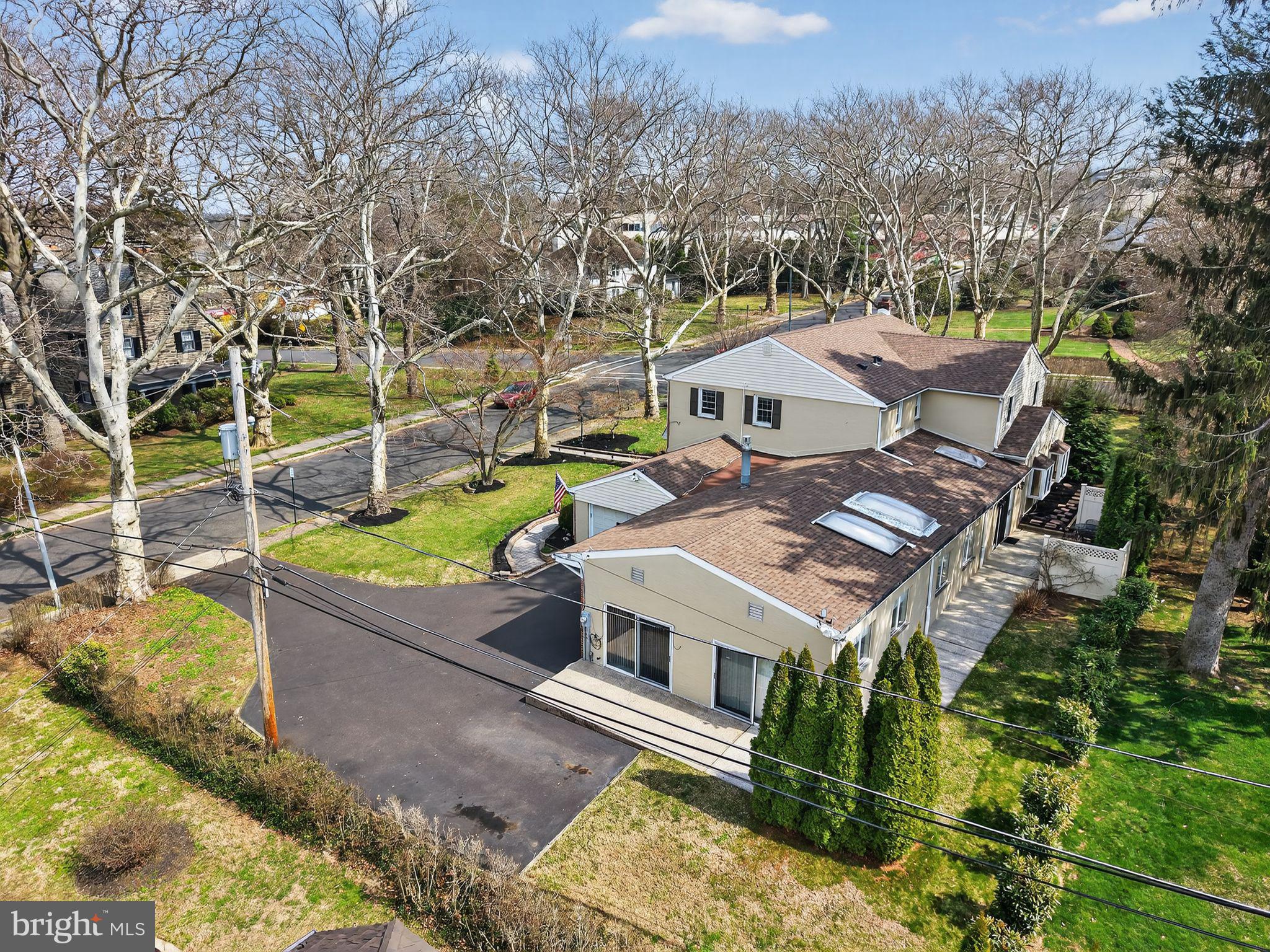 JENKINTOWN - Residential