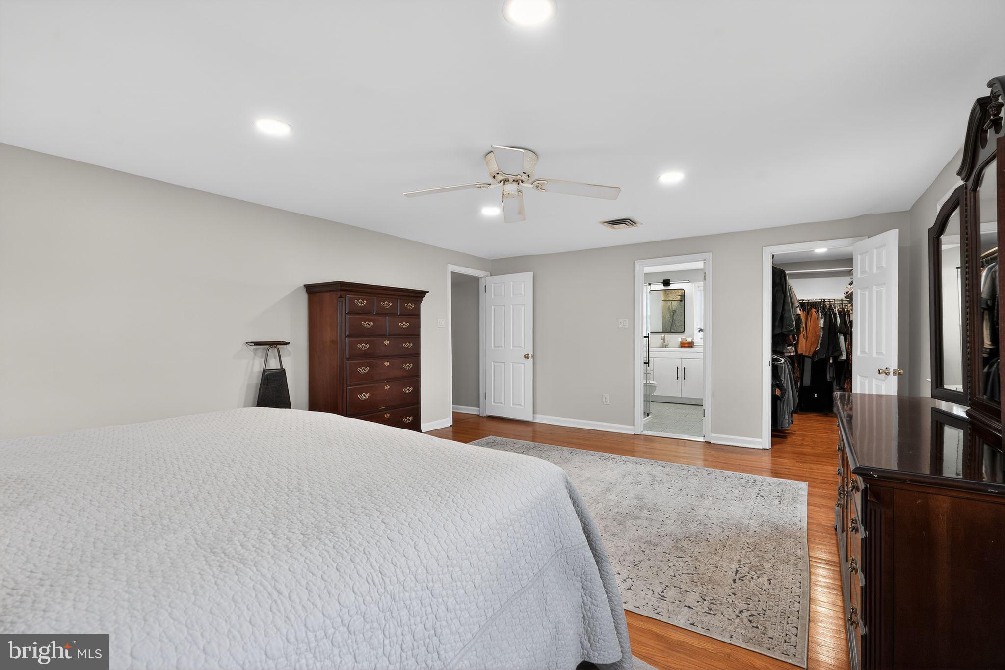 JENKINTOWN - Residential