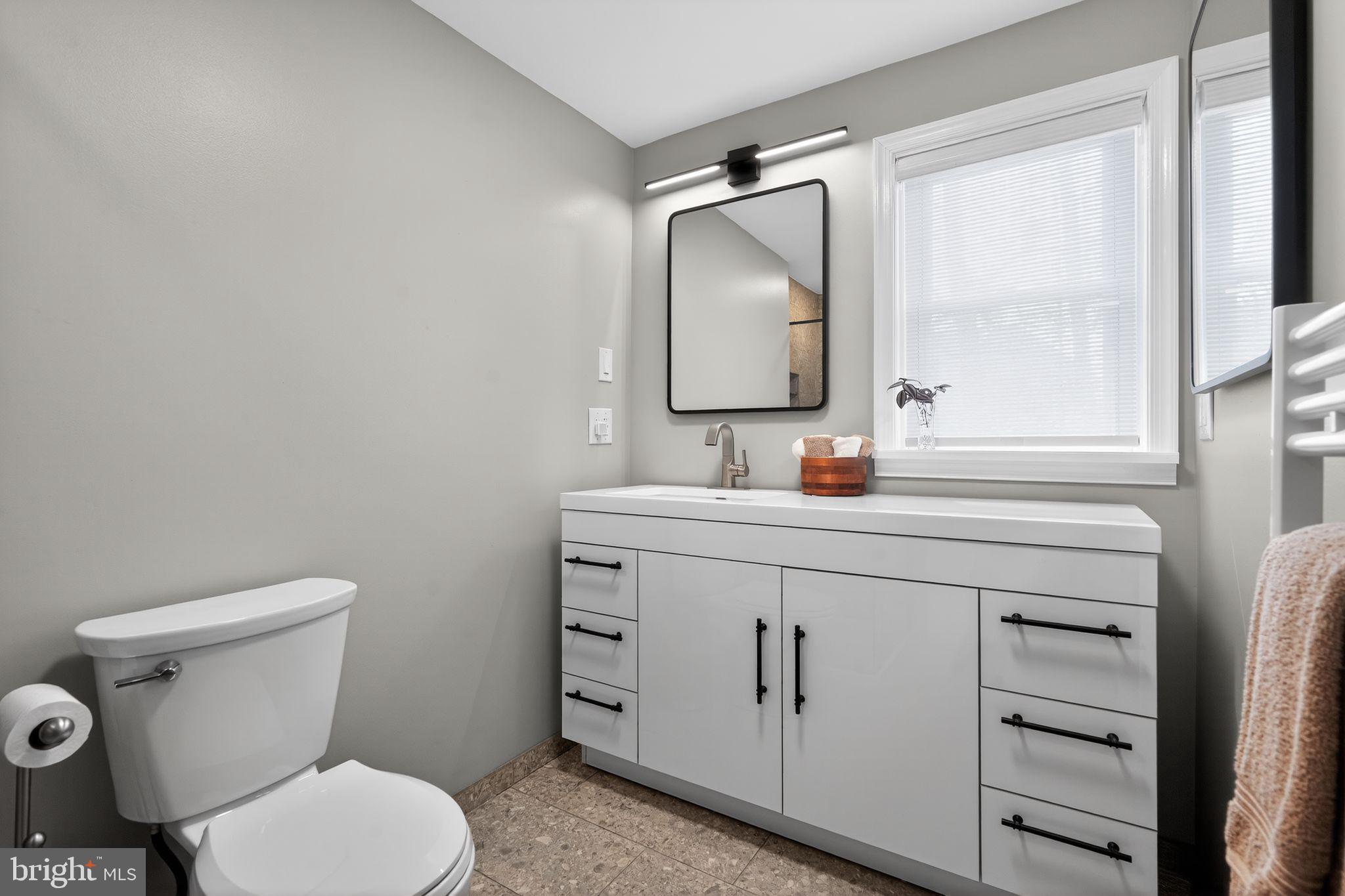 JENKINTOWN - Residential