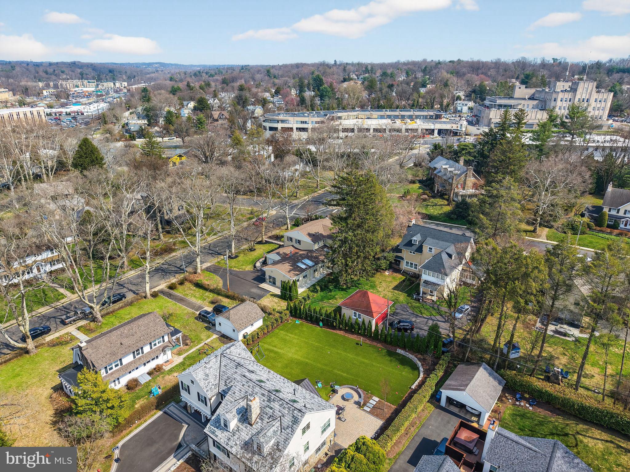 JENKINTOWN - Residential