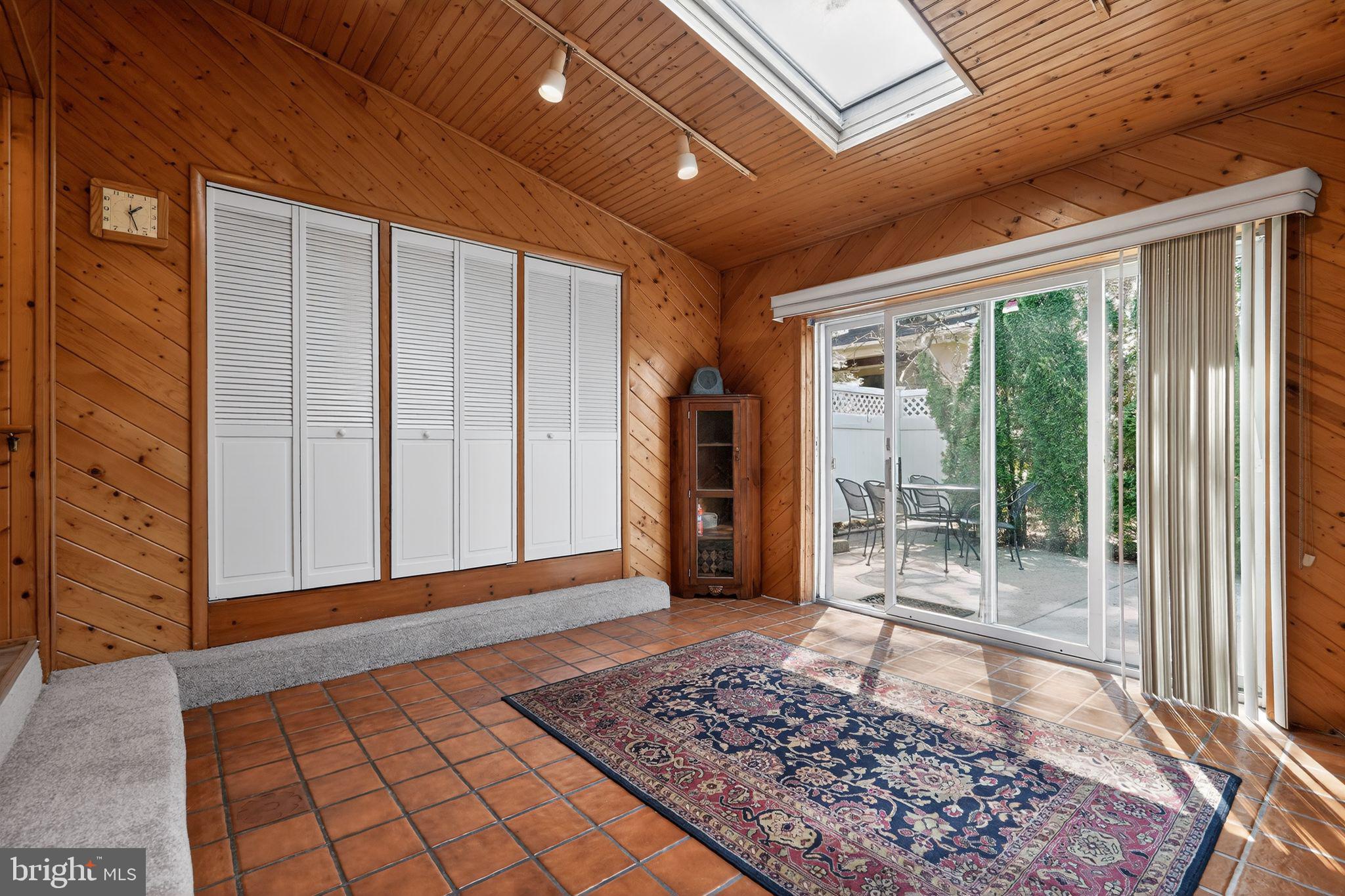 JENKINTOWN - Residential