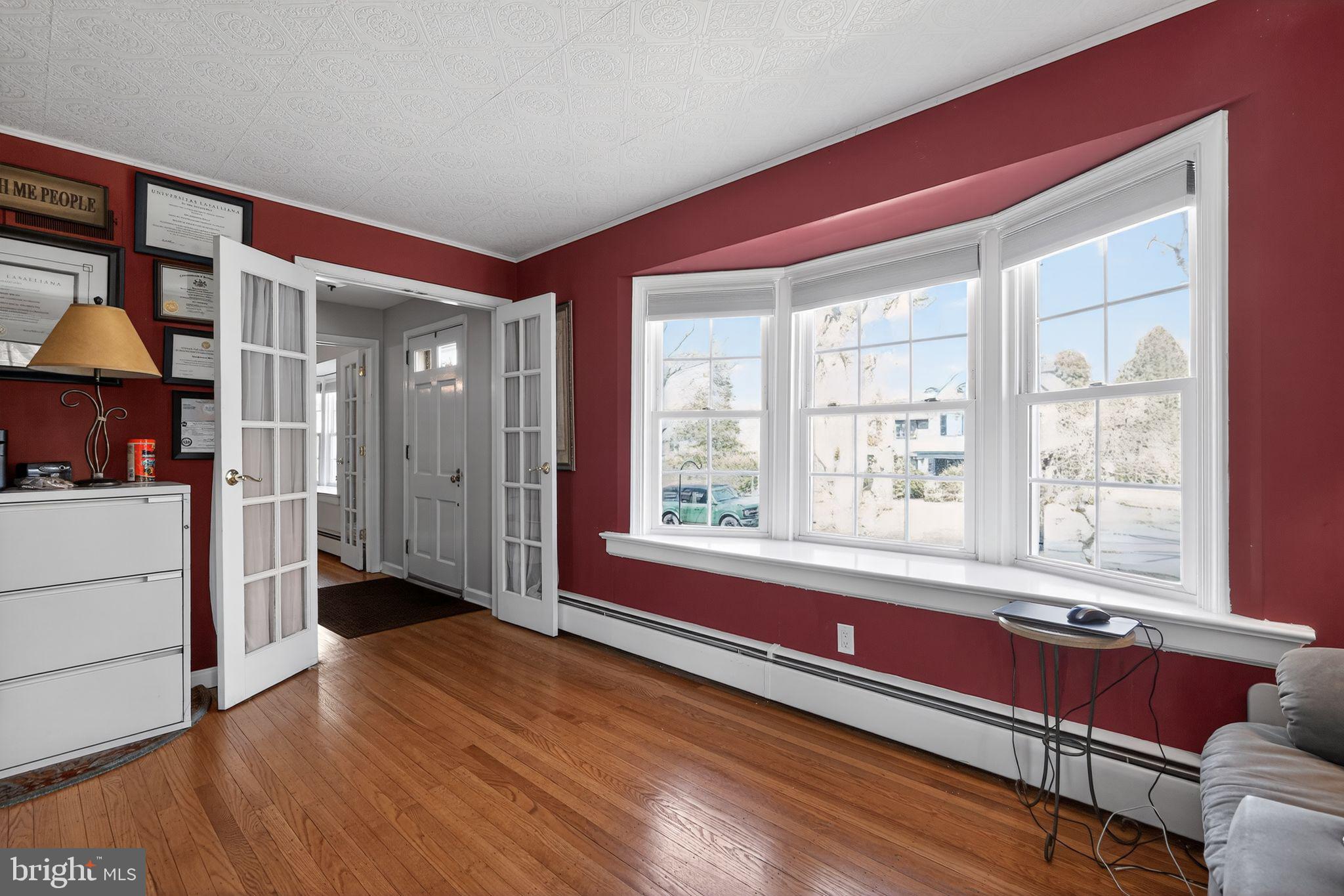 JENKINTOWN - Residential