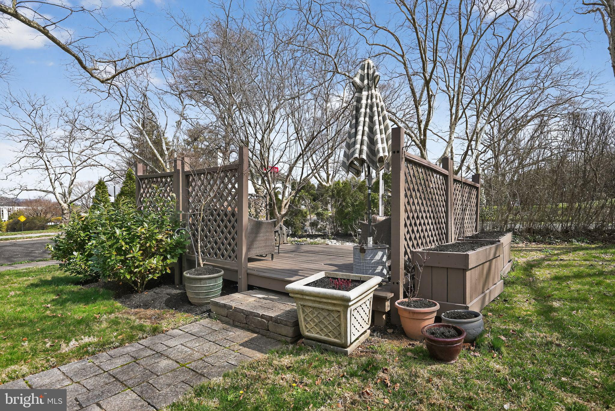 JENKINTOWN - Residential