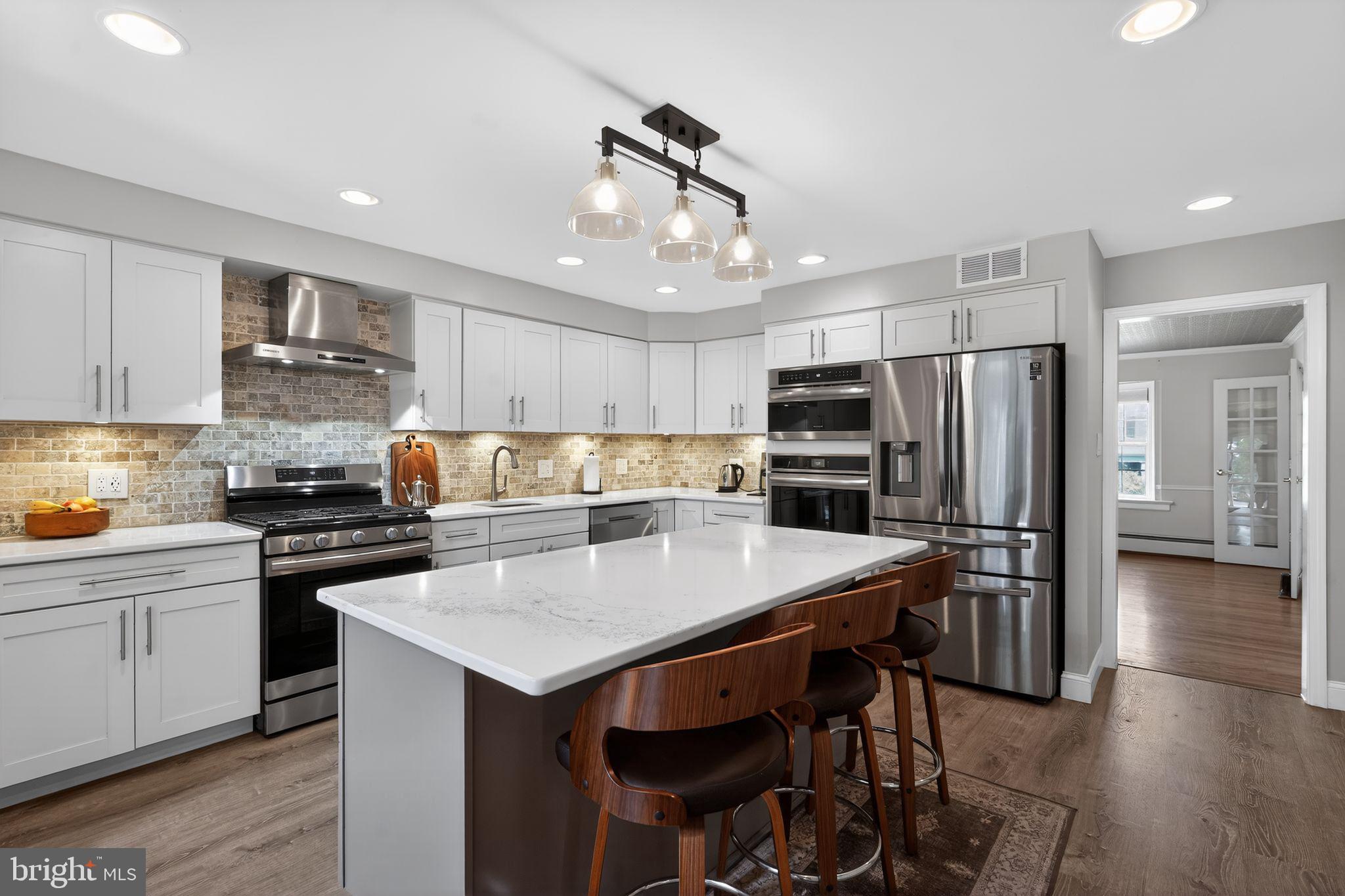 JENKINTOWN - Residential