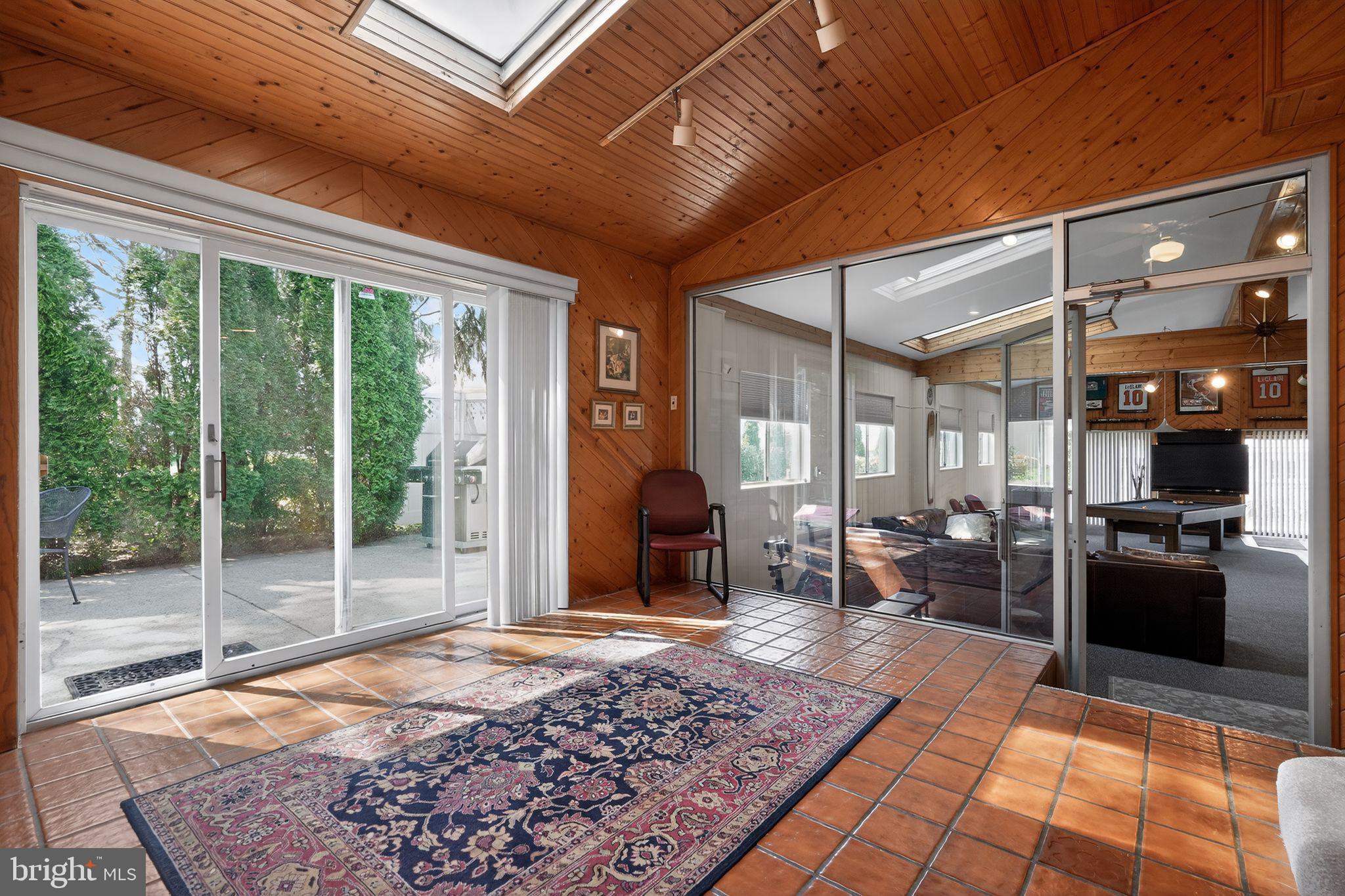 JENKINTOWN - Residential