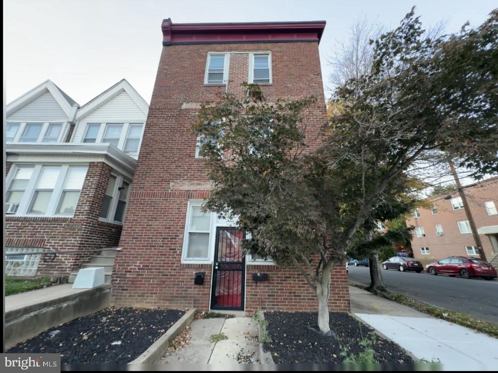 Photo of 6236 Hasbrook Avenue #3RD FLOOR, PHILADELPHIA, PA 19111 (MLS # PAPH2551254)