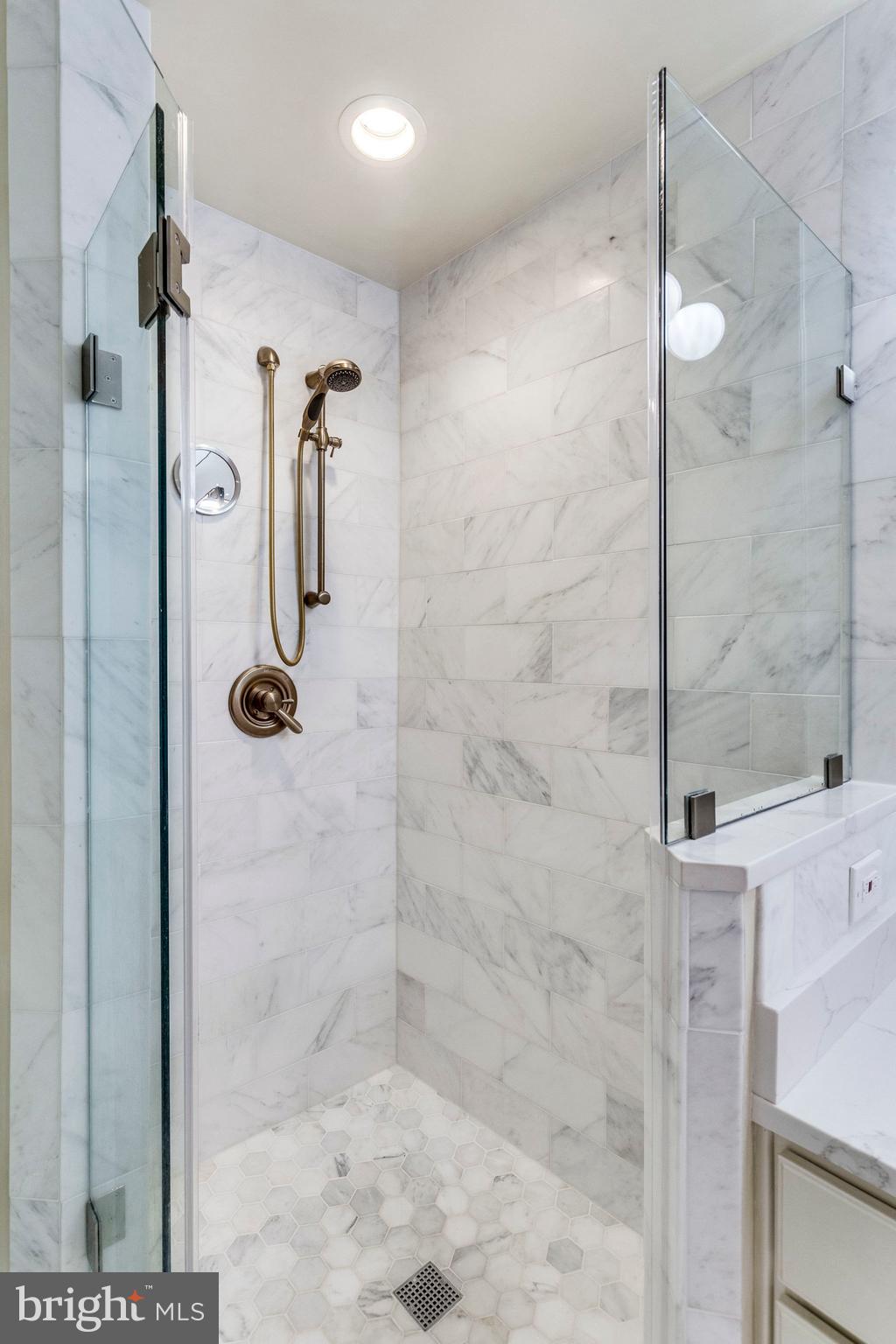 CAMERON STATION - Residential Lease